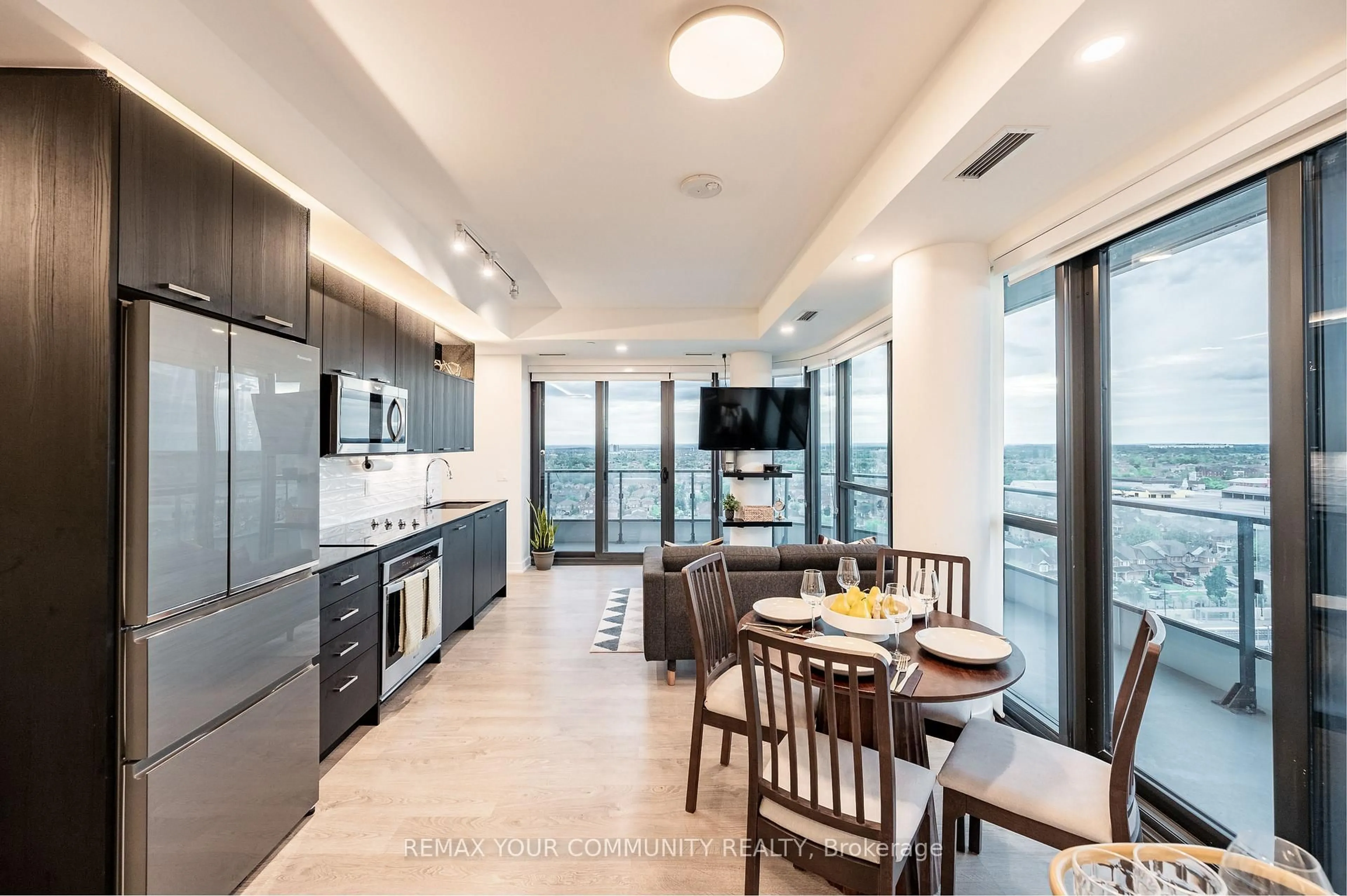 Open concept kitchen, ceramic/tile floor for 120 Eagle Rock Way #1002, Vaughan Ontario L6A 5C2