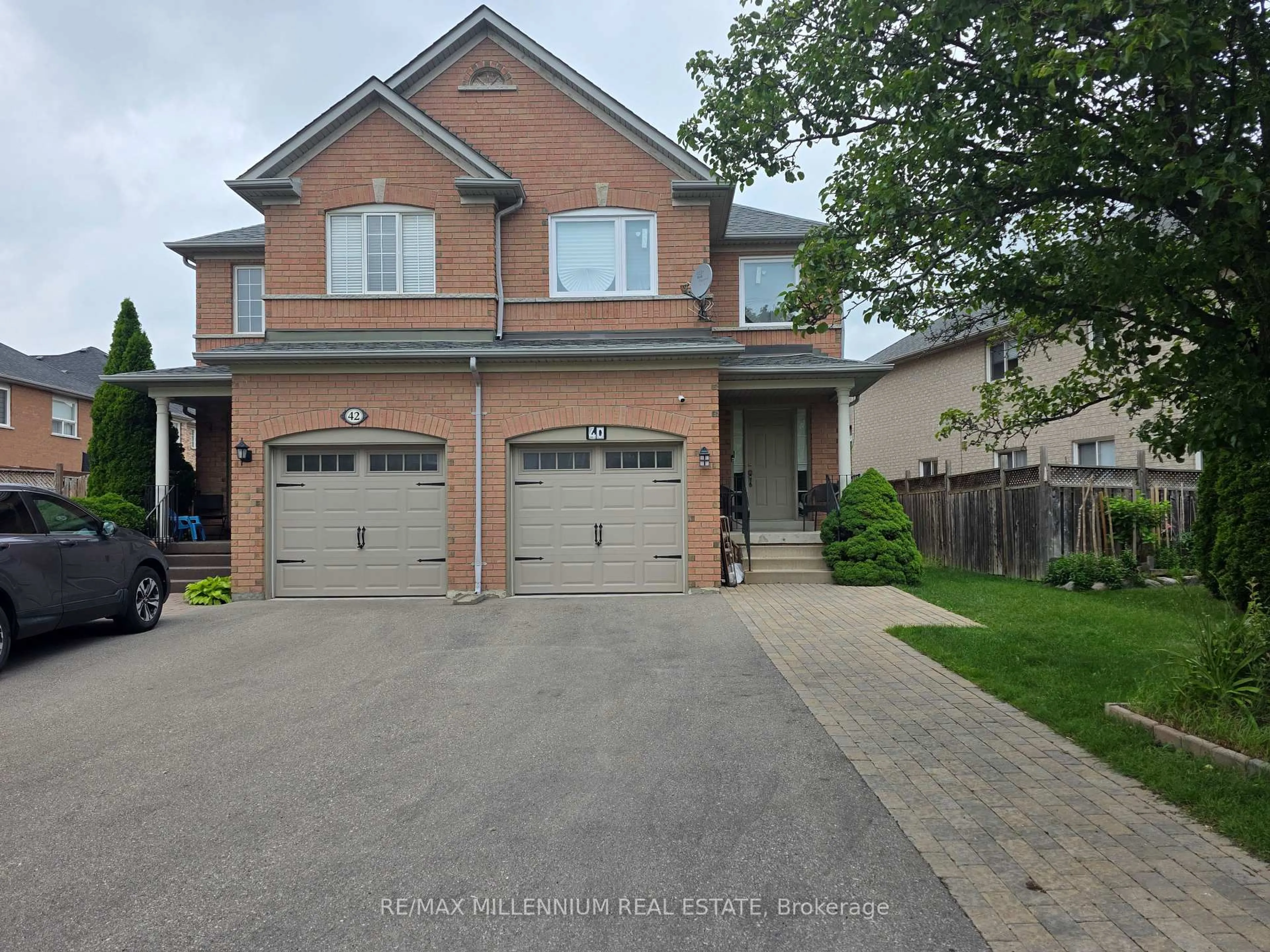Home with brick exterior material, street for 40 Echo Ridge Cres, Vaughan Ontario L4H 2J9