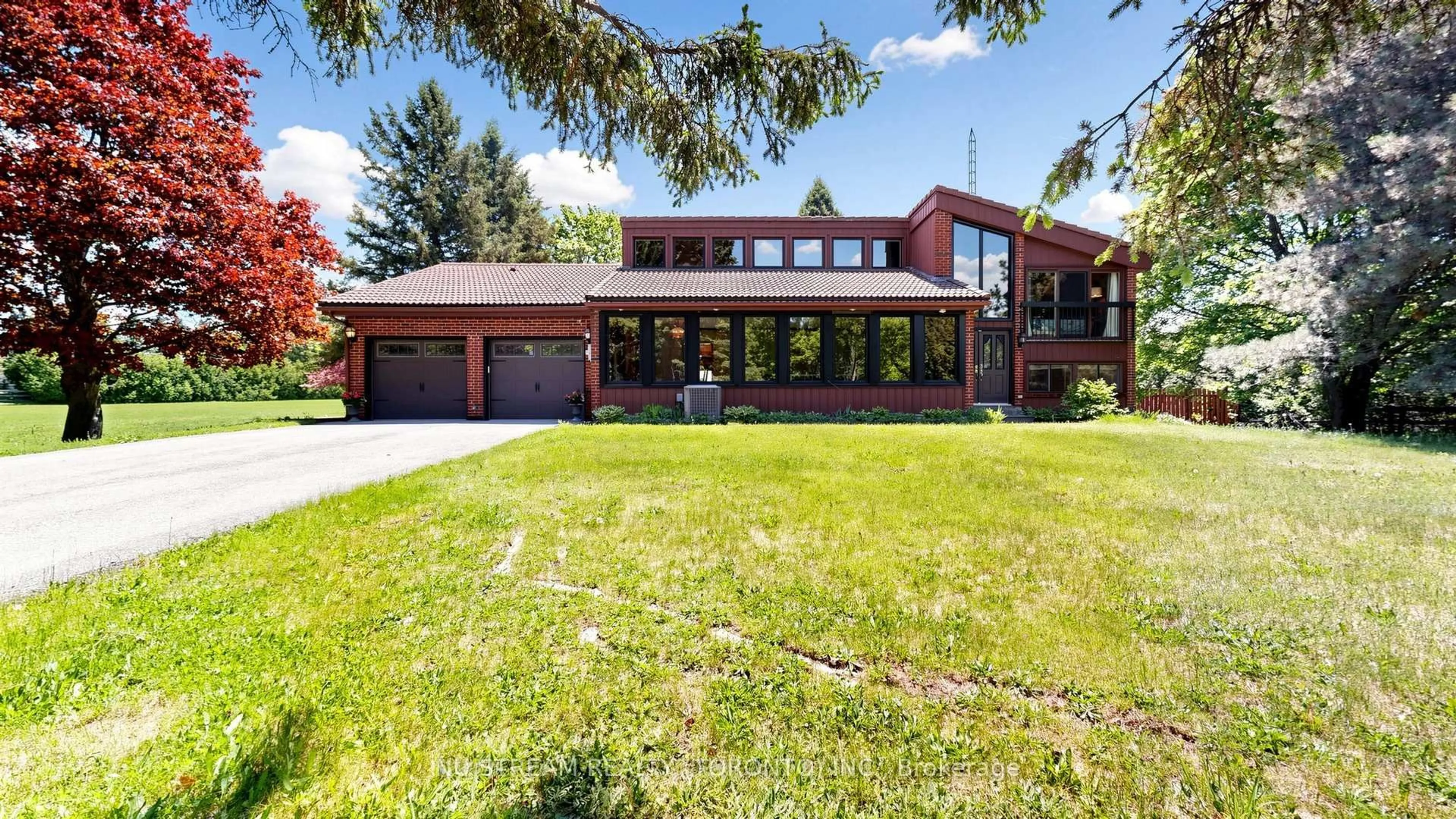 Home with brick exterior material, street for 2881 Doane Rd, East Gwillimbury Ontario L0G 1R0