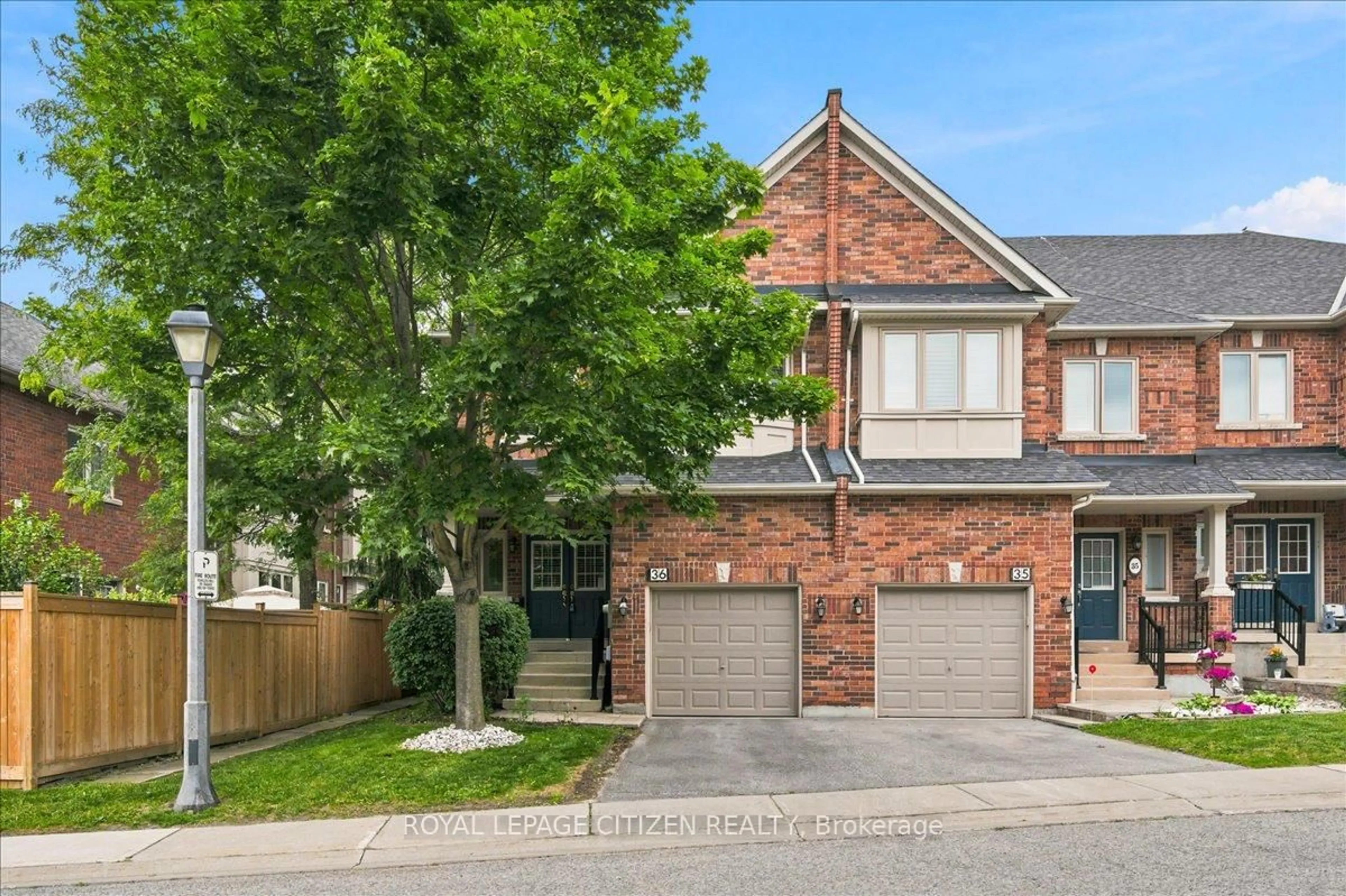 Home with brick exterior material, street for 255 Shaftsbury Ave #36, Richmond Hill Ontario L4C 0L9