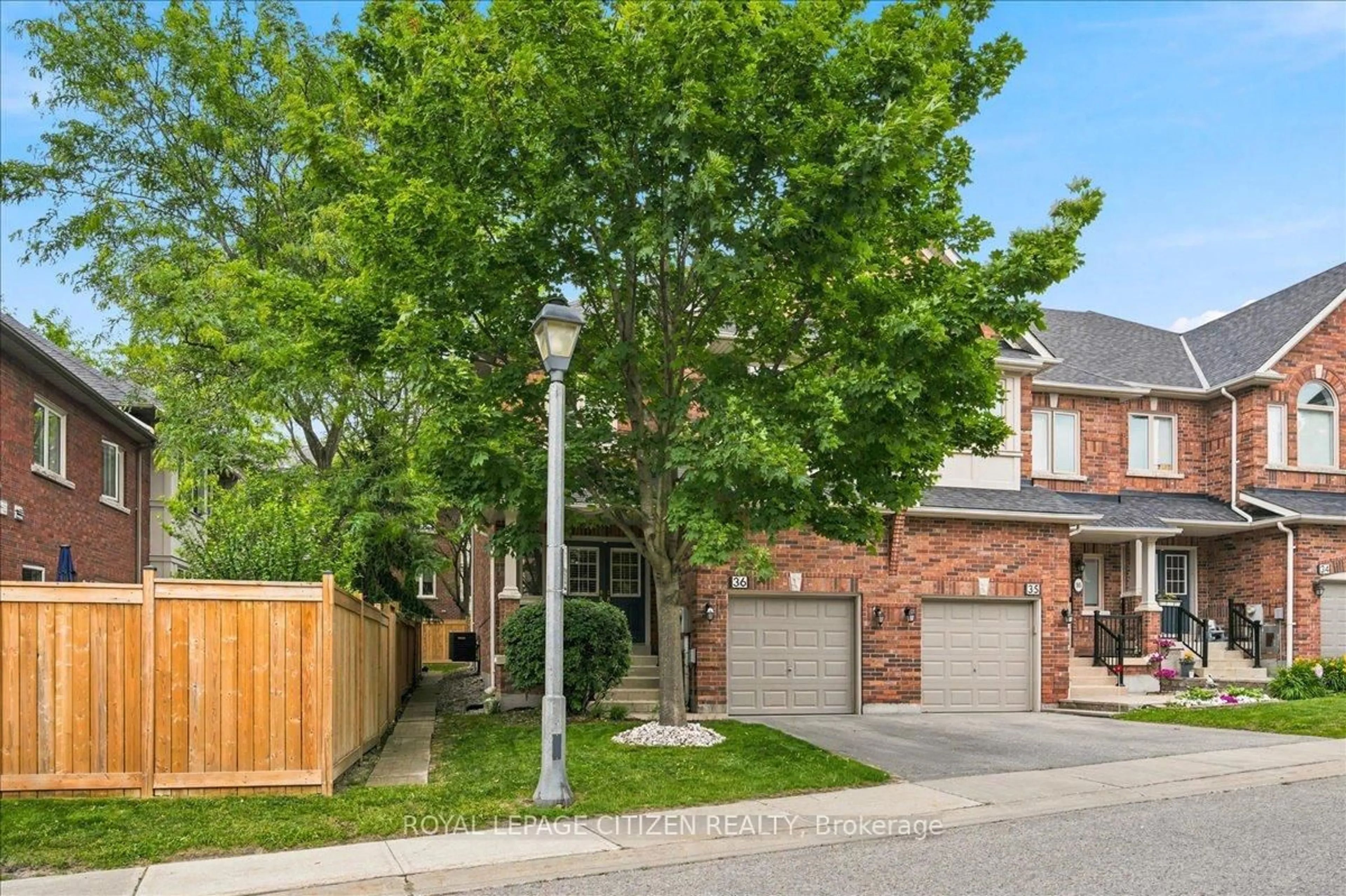 Home with brick exterior material, street for 255 Shaftsbury Ave #36, Richmond Hill Ontario L4C 0L9
