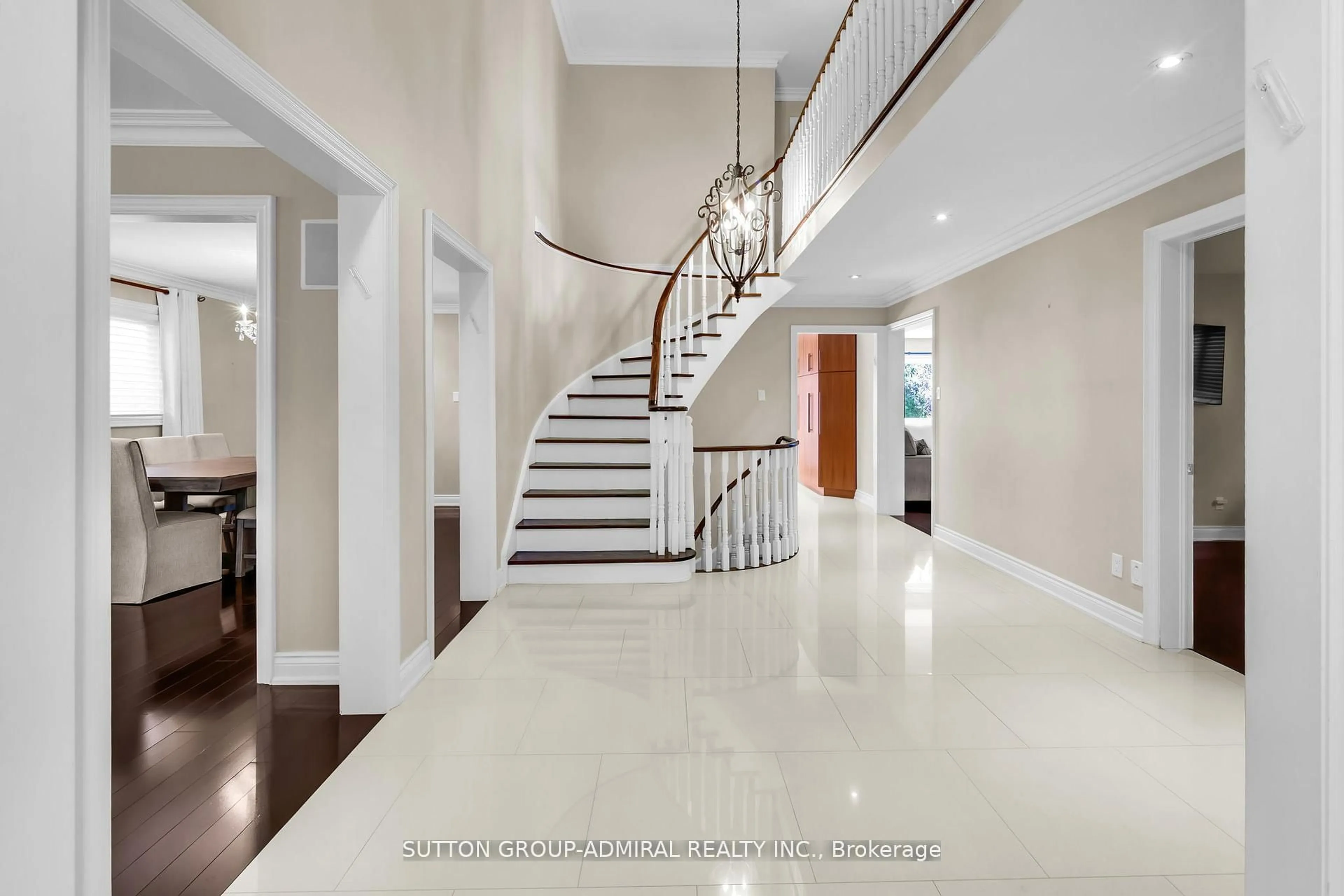 Stairs for 25 Grenadier Cres, Vaughan Ontario L4J 7V8