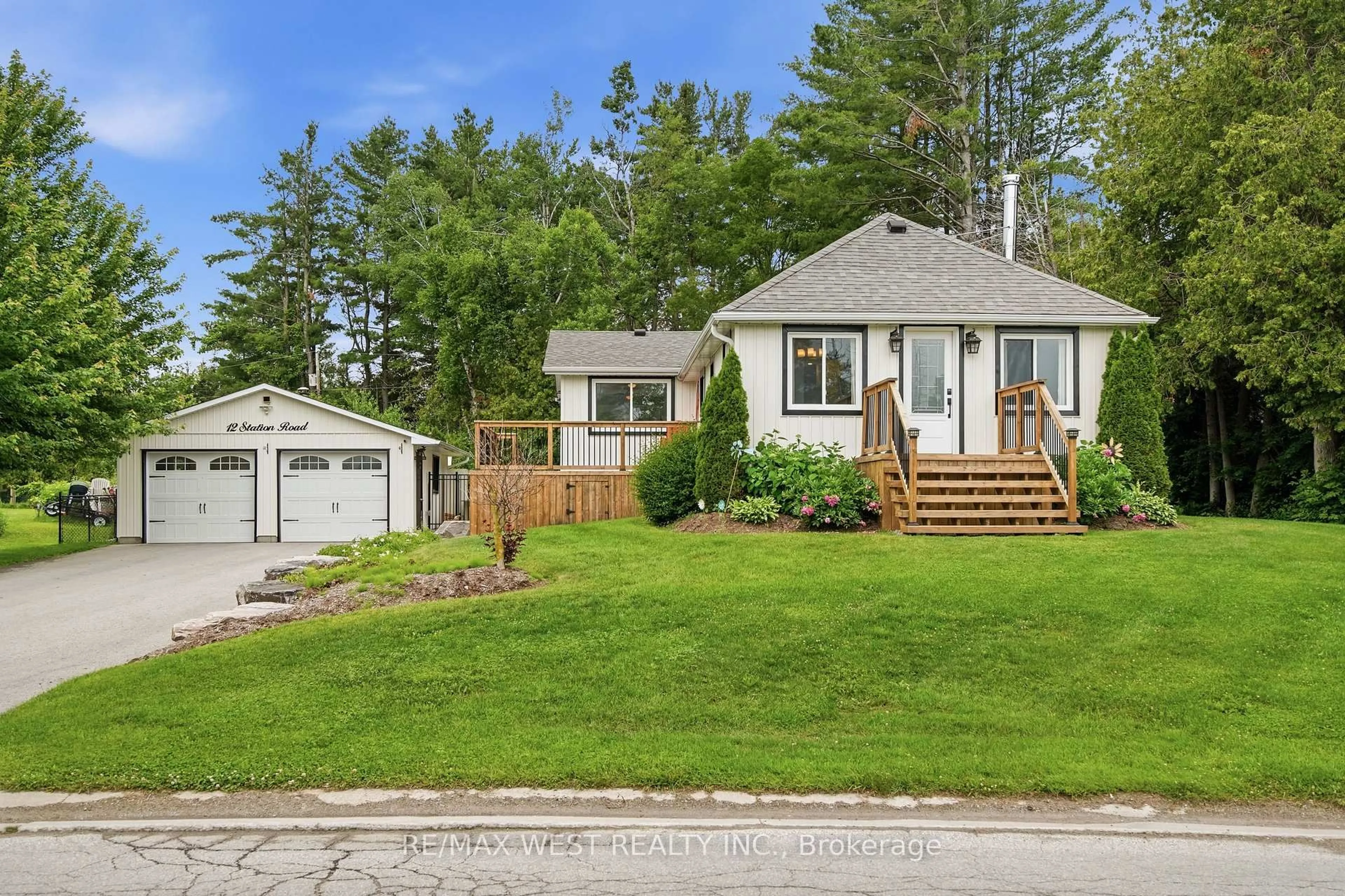 Unknown for 12 Station Rd, Georgina Ontario L0E 1N0