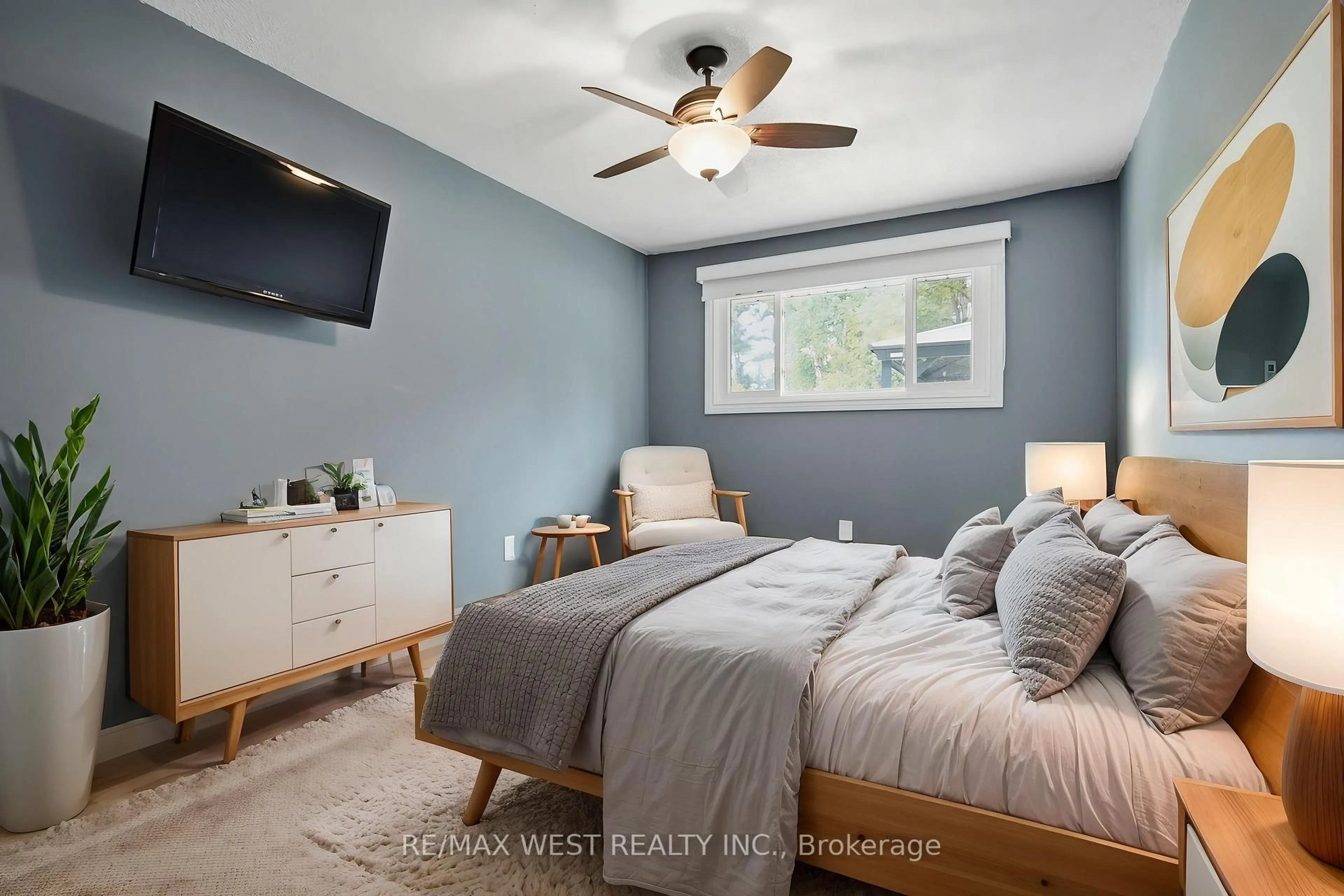Bedroom with bed, wood/laminate floor for 12 Station Rd, Georgina Ontario L0E 1N0