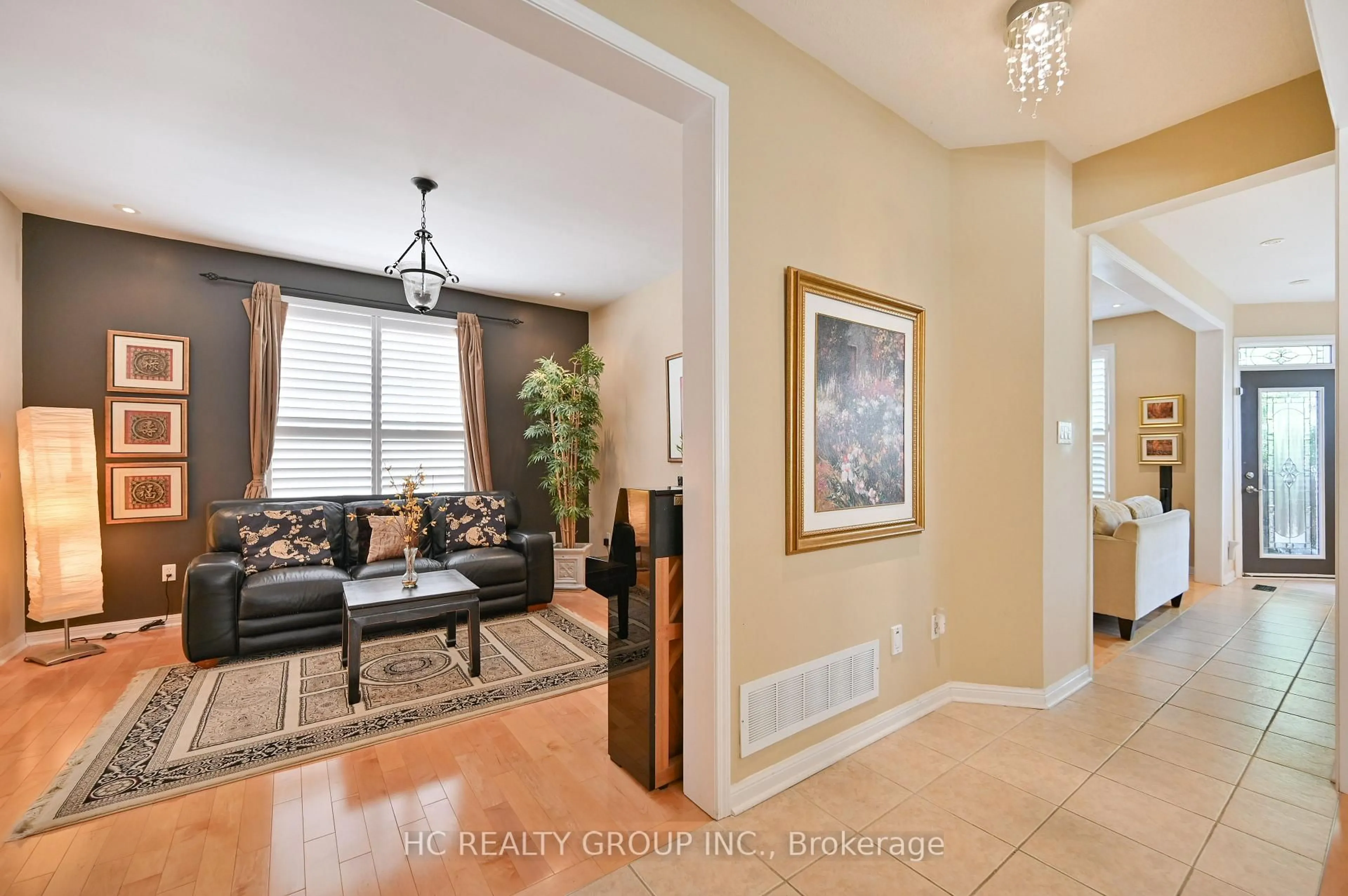 Unknown for 17 Landsdown Cres, Markham Ontario L6E 1N5