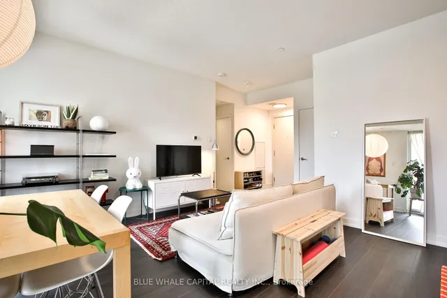 101 Cathedral High St #213, Markham 4