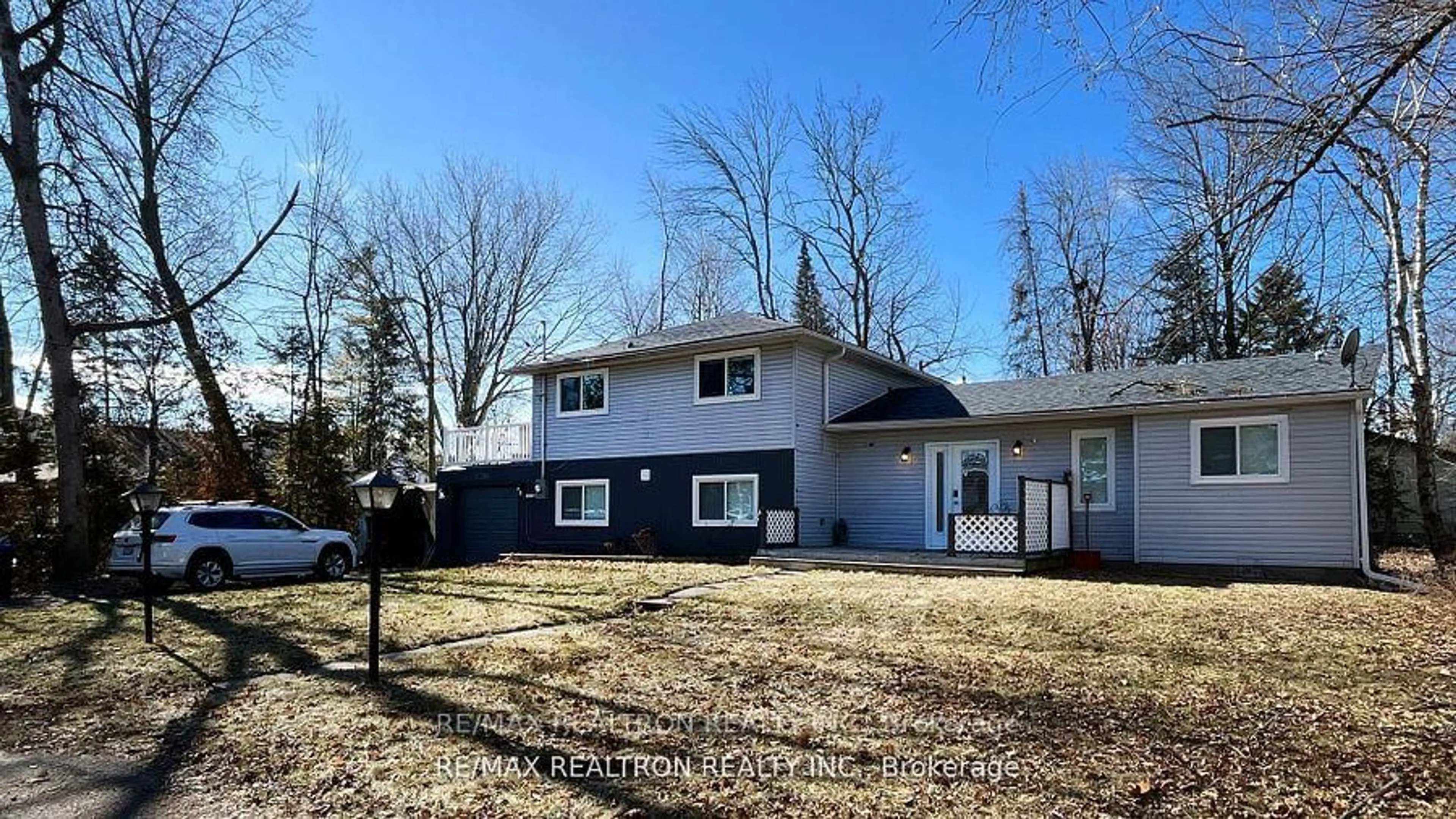 Unknown for 2306 Crystal Beach Rd, Innisfil Ontario L9S 3W9