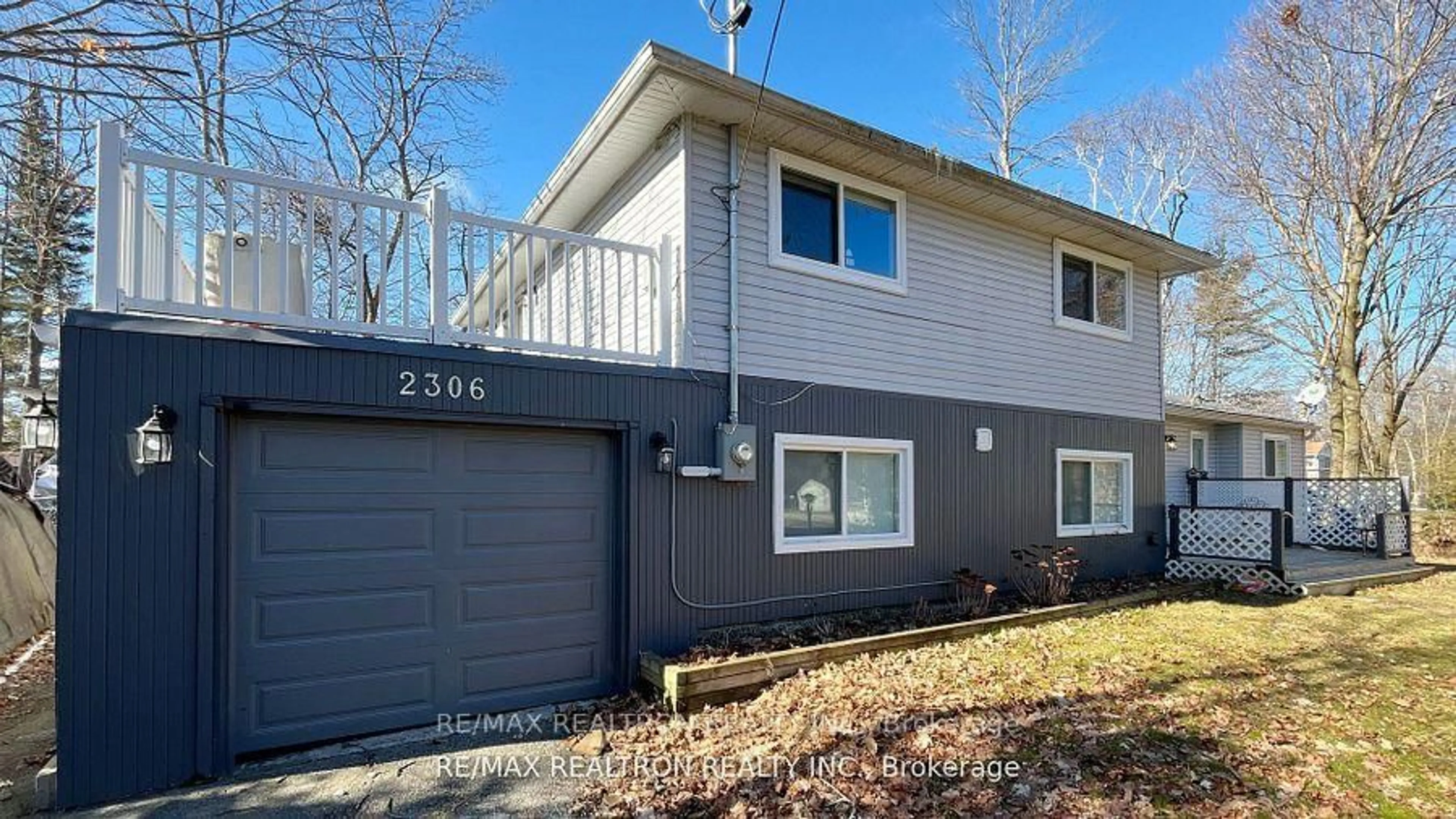Home with vinyl exterior material, unknown for 2306 Crystal Beach Rd, Innisfil Ontario L9S 3W9