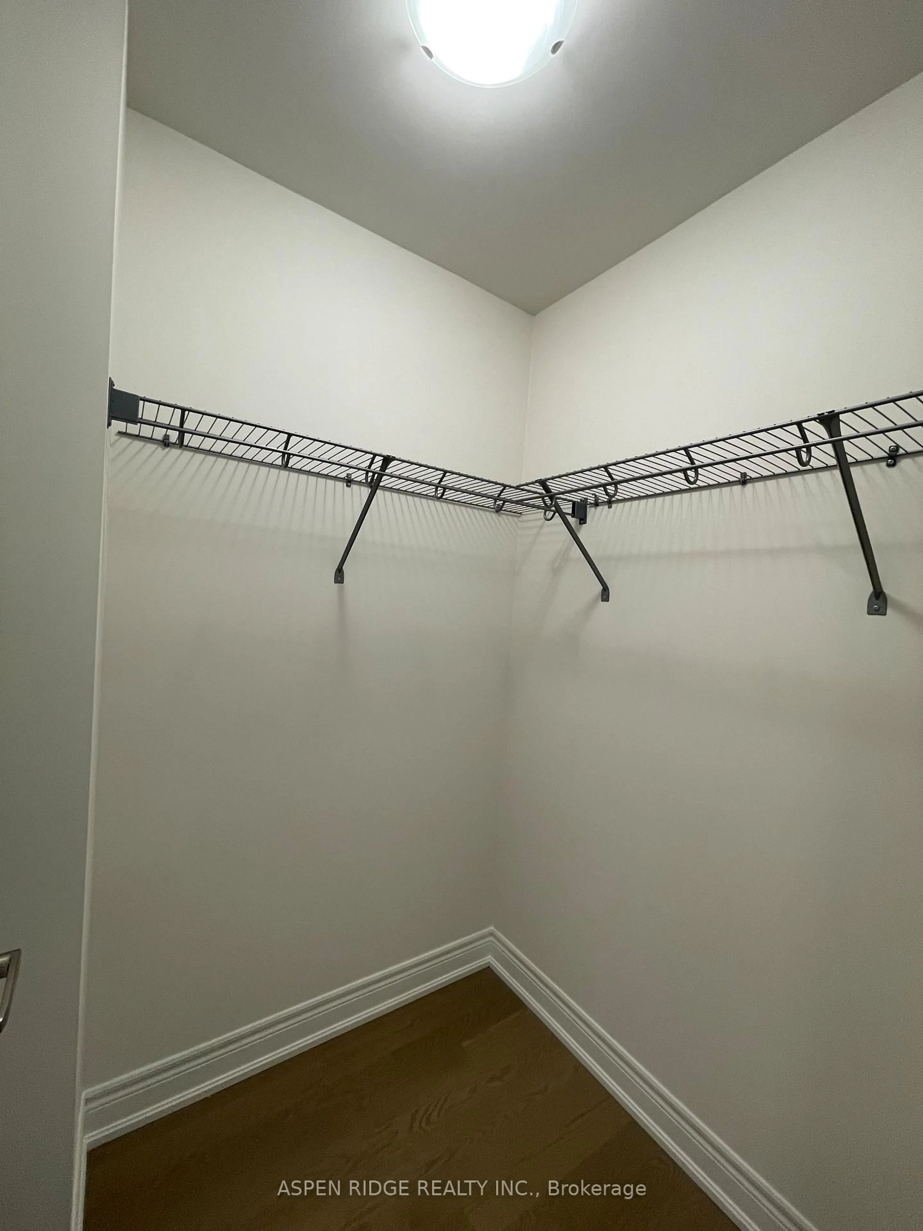 Storage room or clothes room or walk-in closet for 529 Vine Cliff Blvd, Markham Ontario L6C 3N3