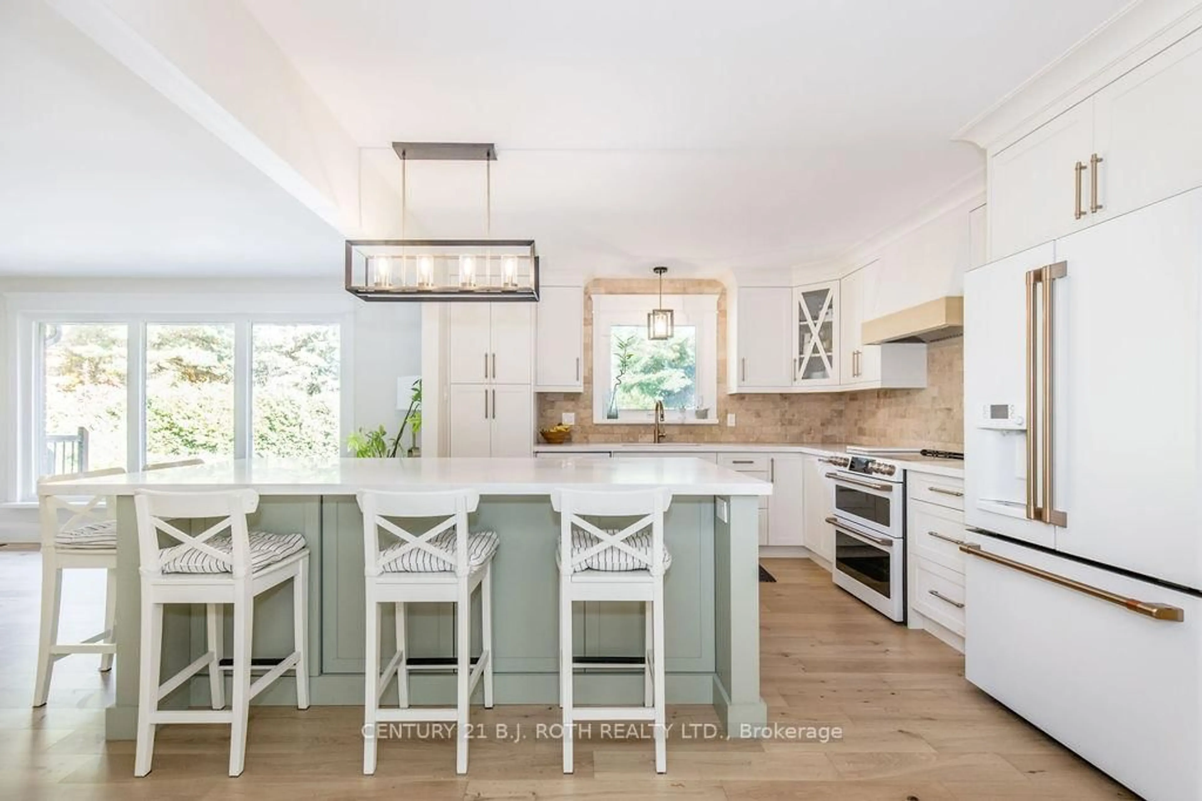 Open concept kitchen, unknown for 3257 LIAH Lane, Innisfil Ontario L9S 2B4