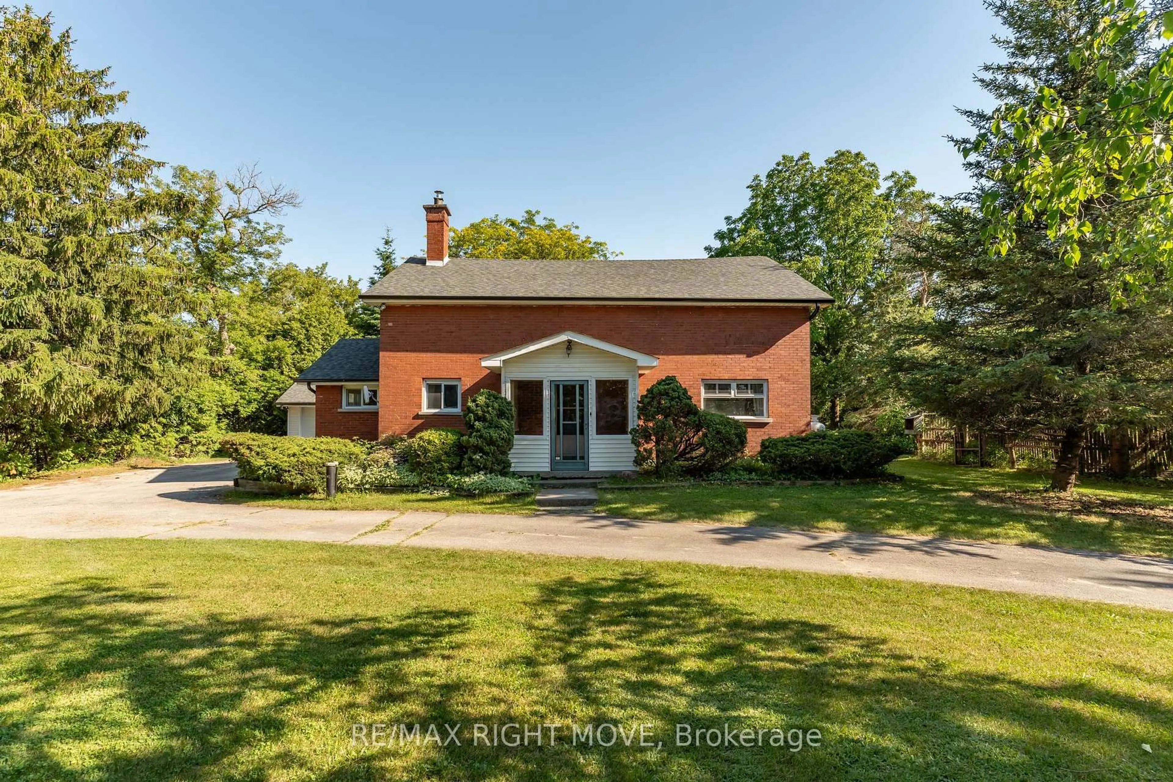A pic from outside/outdoor area/front of a property/back of a property/a pic from drone, street for 590 Scugog 12 Line, Uxbridge Ontario L9P 1R3