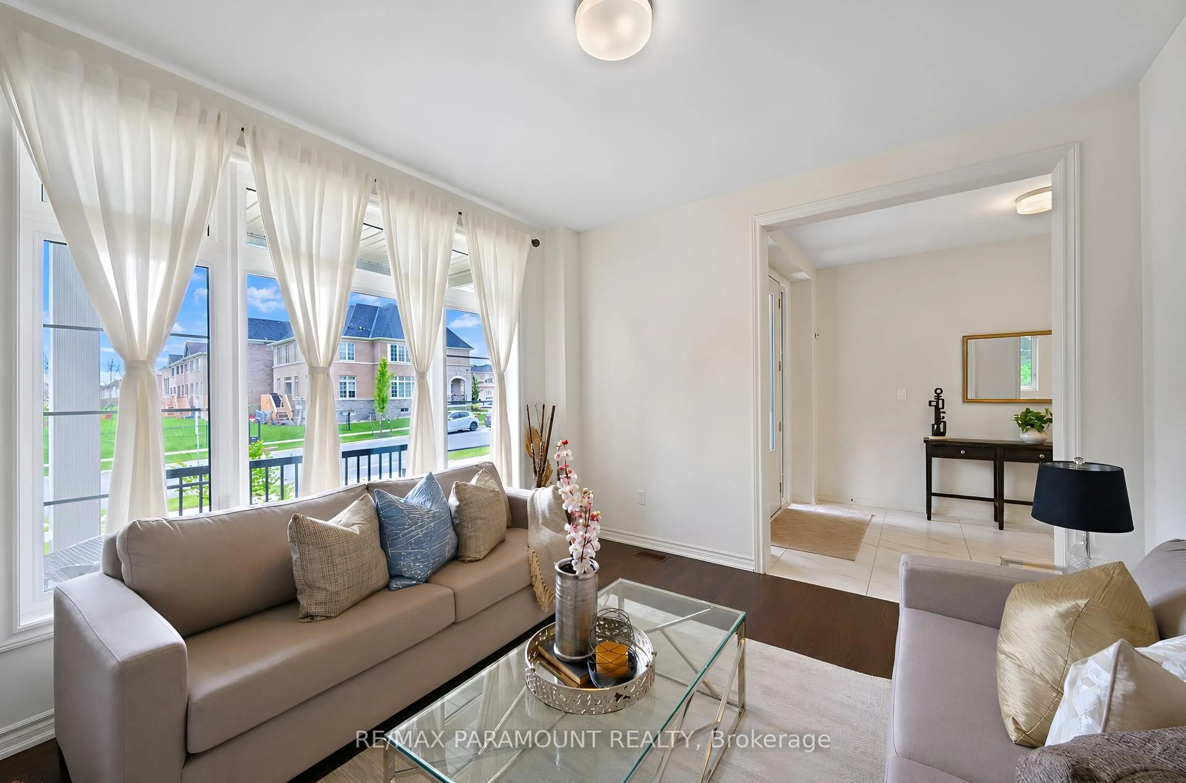 Living room with furniture, unknown for 1 Sparrow Way, Adjala-Tosorontio Ontario L0G 1W0
