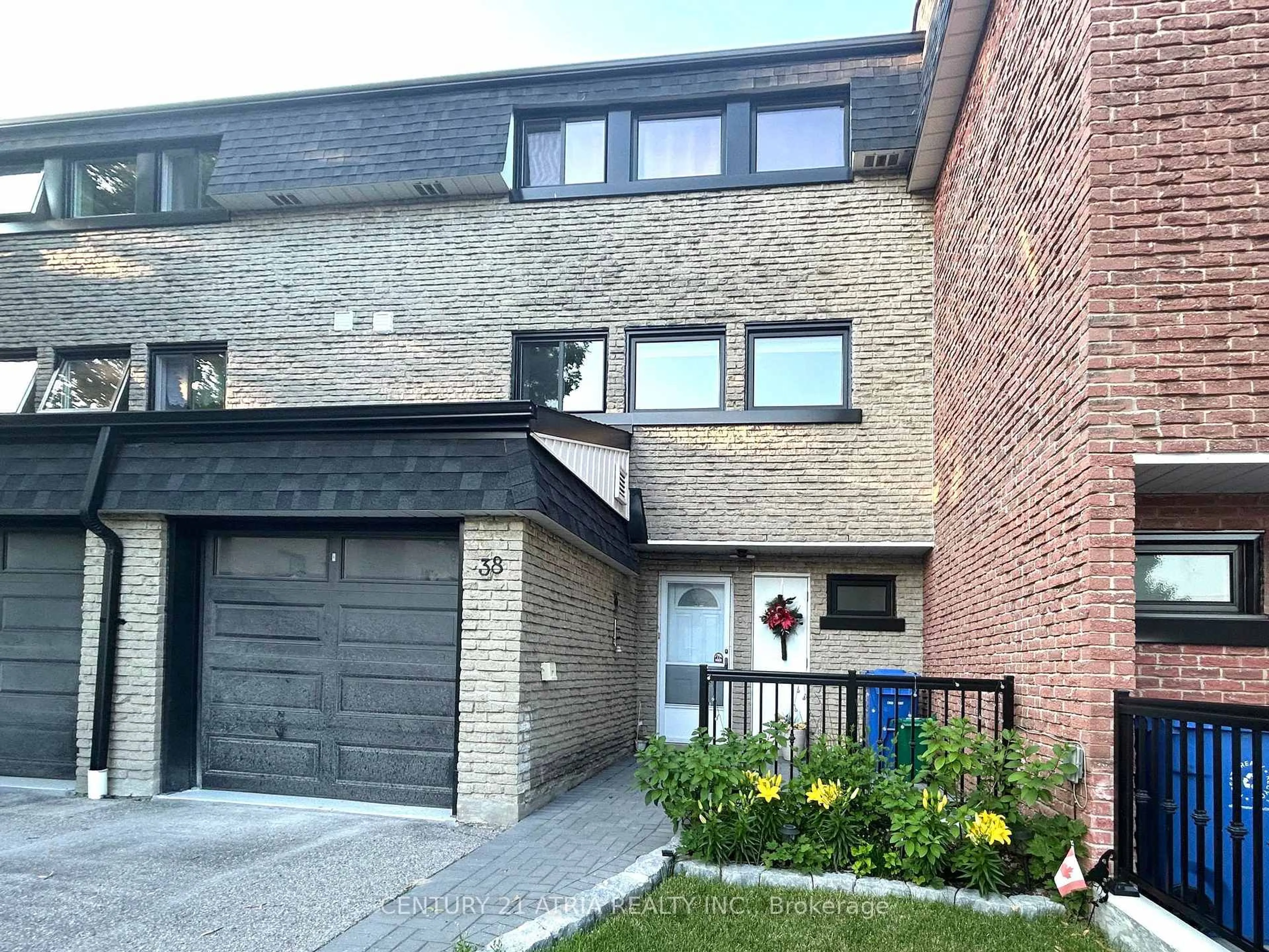 Home with brick exterior material, street for 38 Henderson Dr, Aurora Ontario L4G 3L2