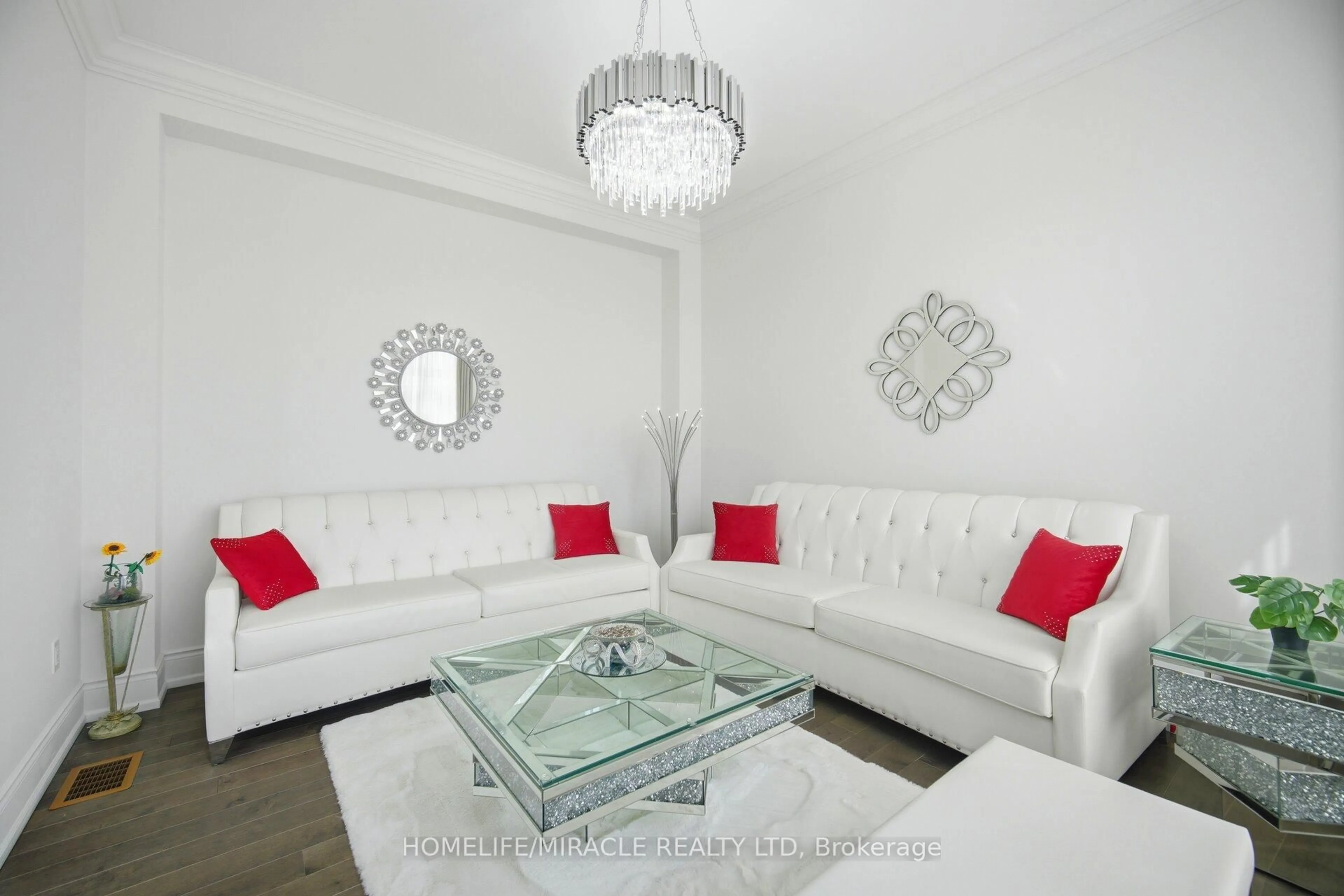 Living room with furniture, unknown for 642 Barons St, Vaughan Ontario L4H 5C5