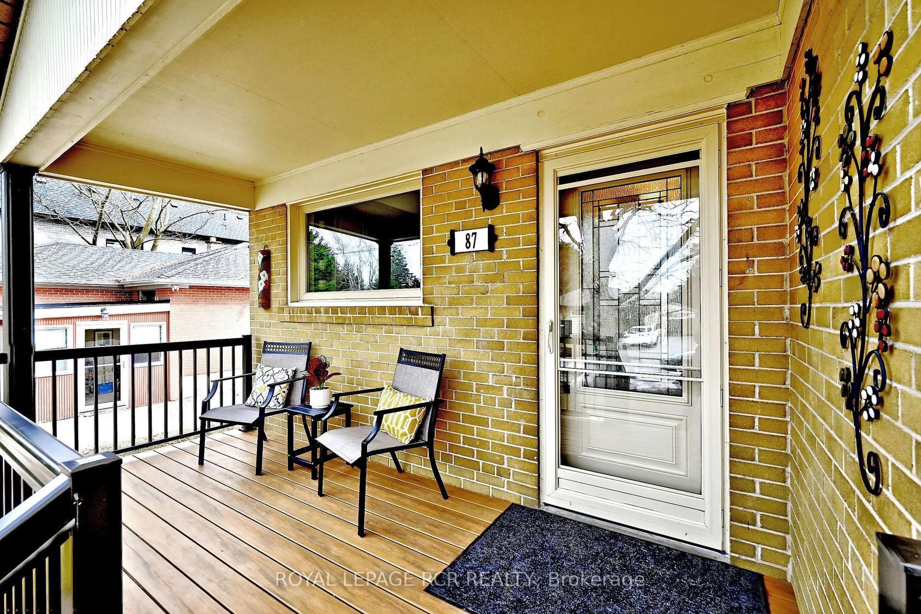 Unknown for 87 Richardson Dr, Aurora Ontario L4G 1Z4
