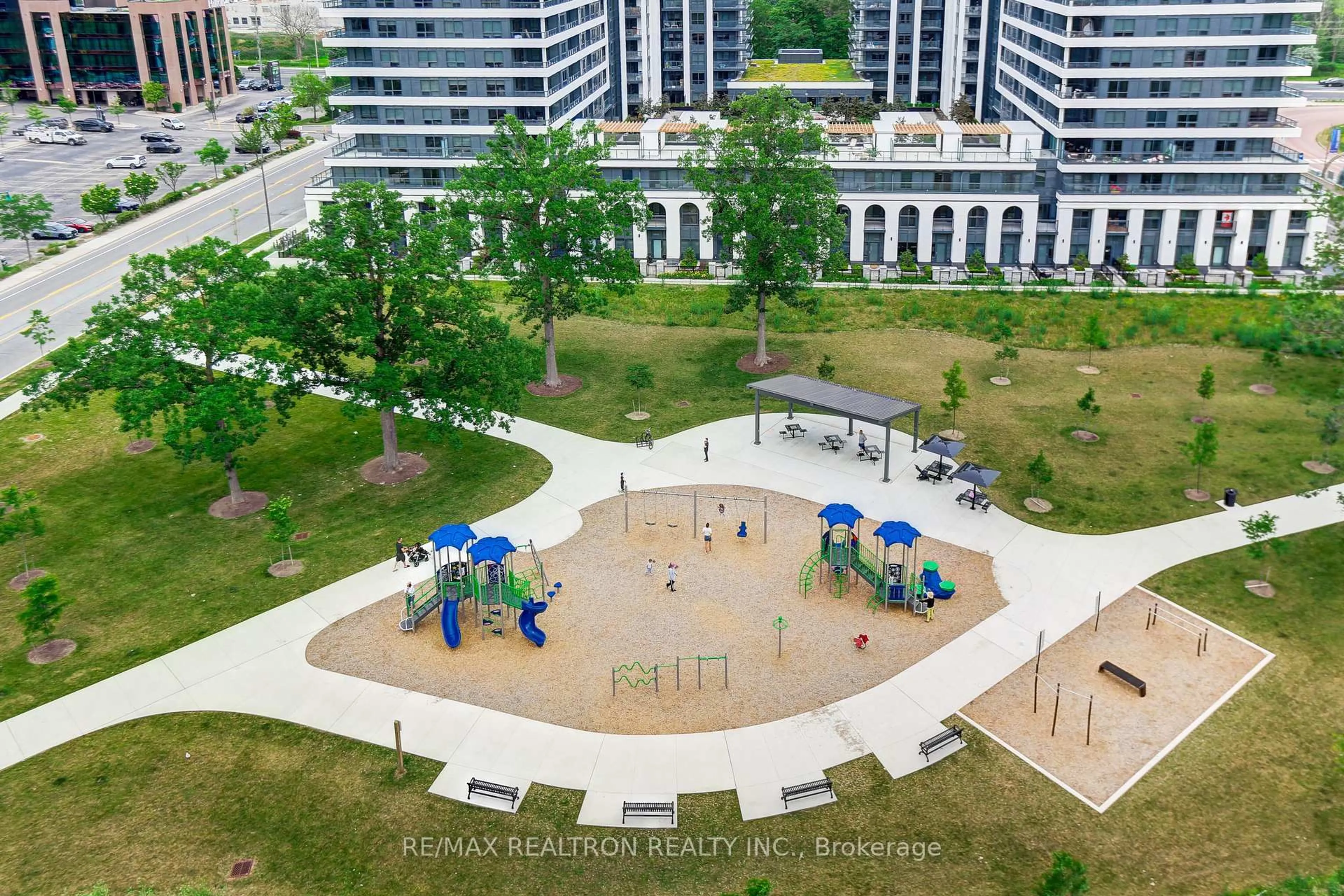 A pic from outside/outdoor area/front of a property/back of a property/a pic from drone, city buildings view from balcony for 33 Clegg Rd #1117, Markham Ontario L6G 0G6