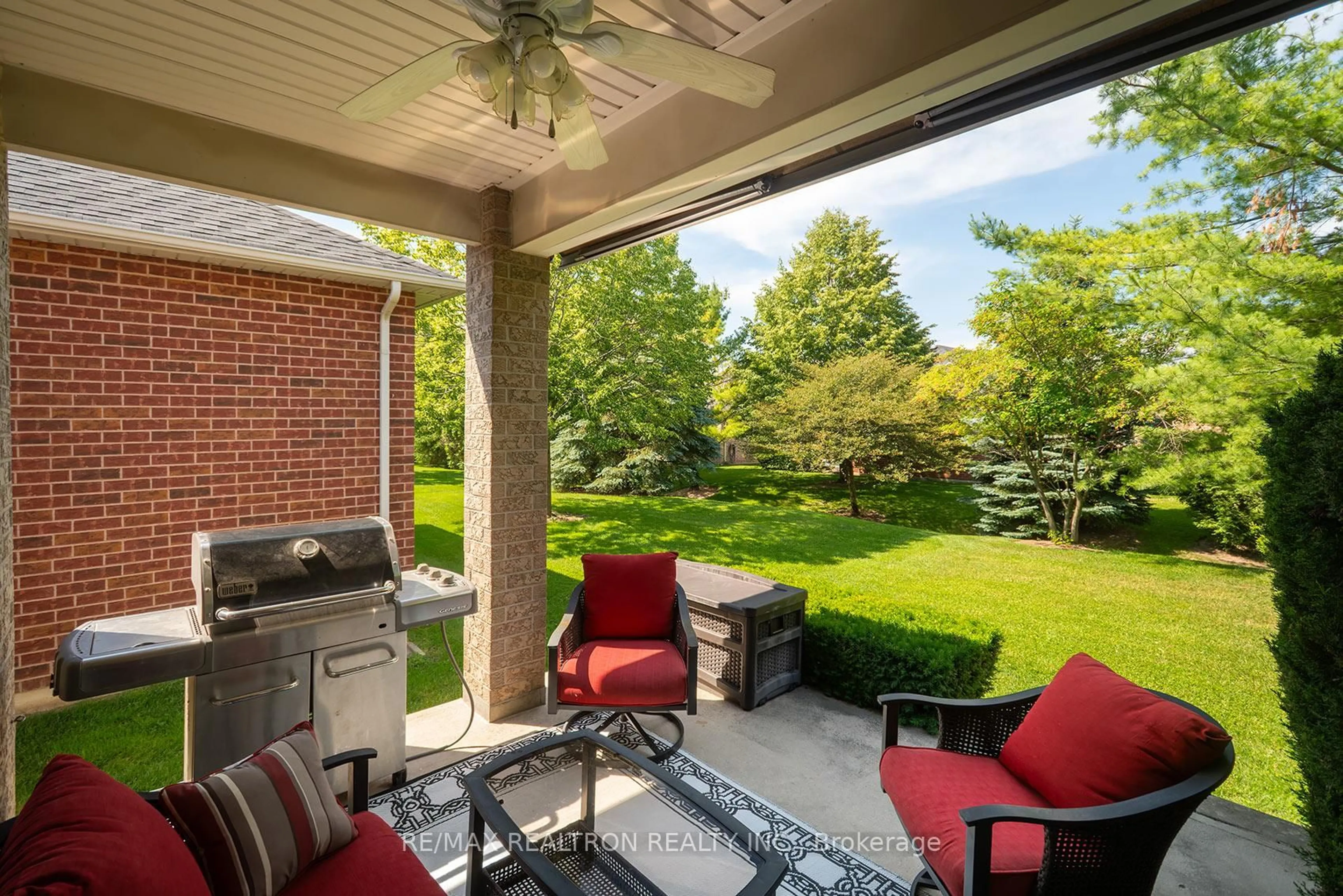 Patio, street for 51 Bobby Locke Lane, Whitchurch-Stouffville Ontario L4A 1R4
