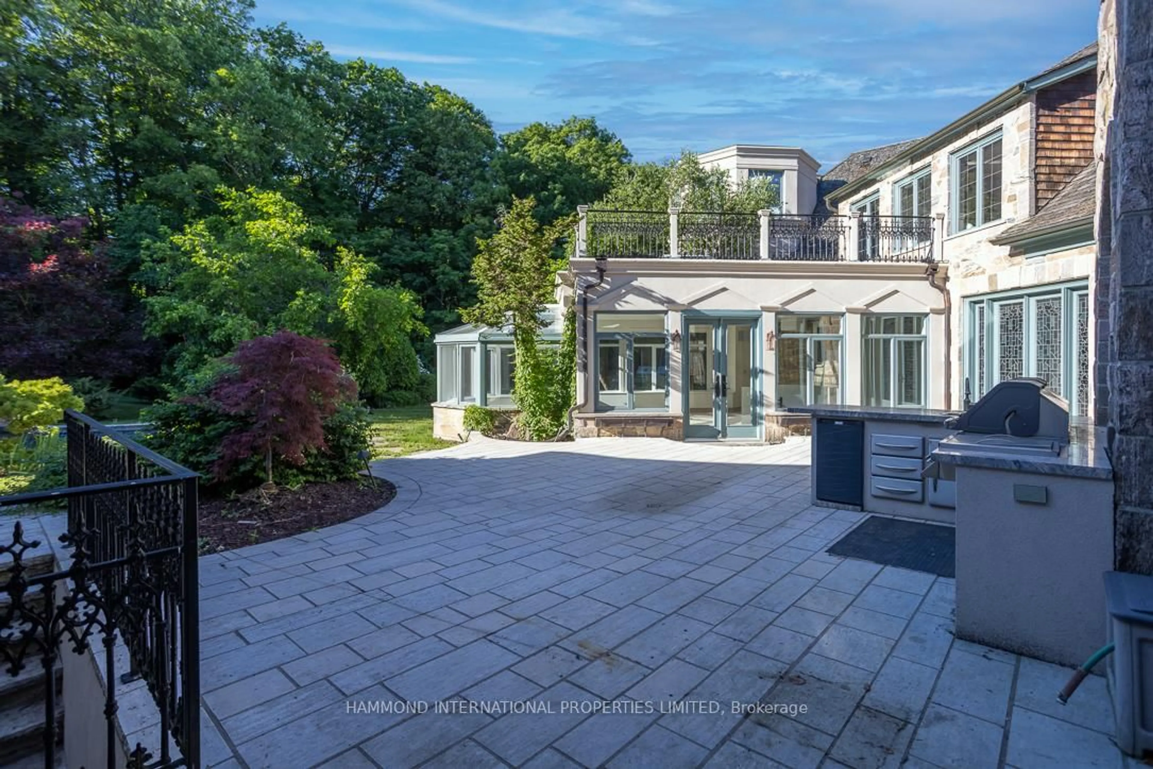 Patio, street for 76 Quail Run Blvd, Vaughan Ontario L6A 1E9