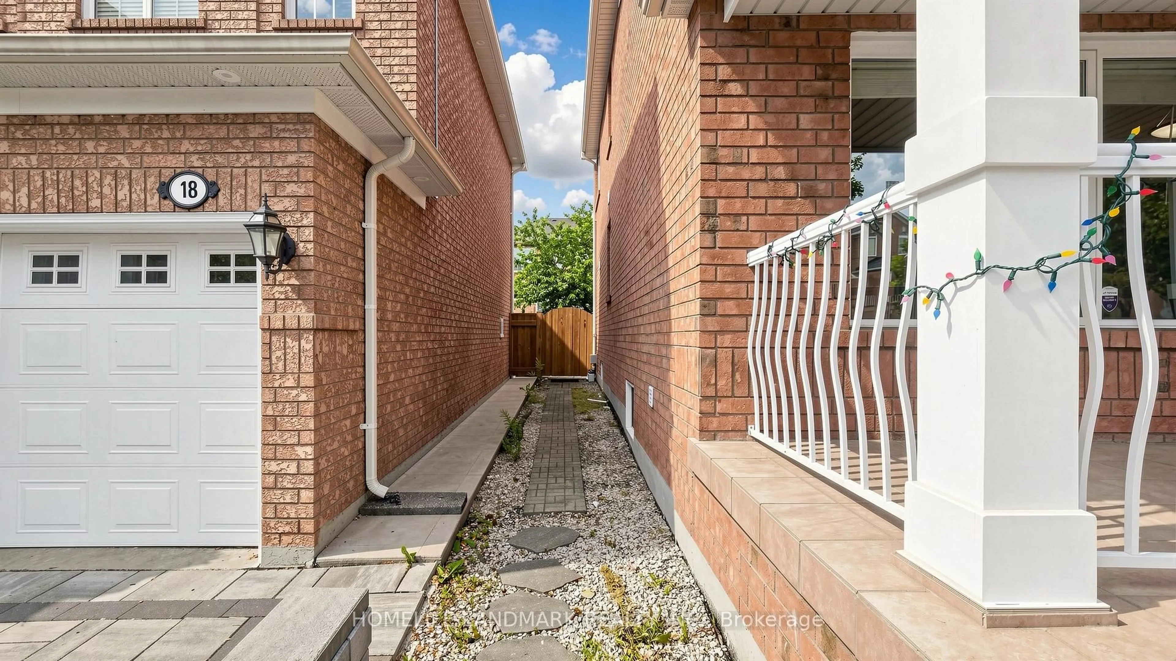 Patio, street for 22 Canvas Rd, Vaughan Ontario L6A 3E8