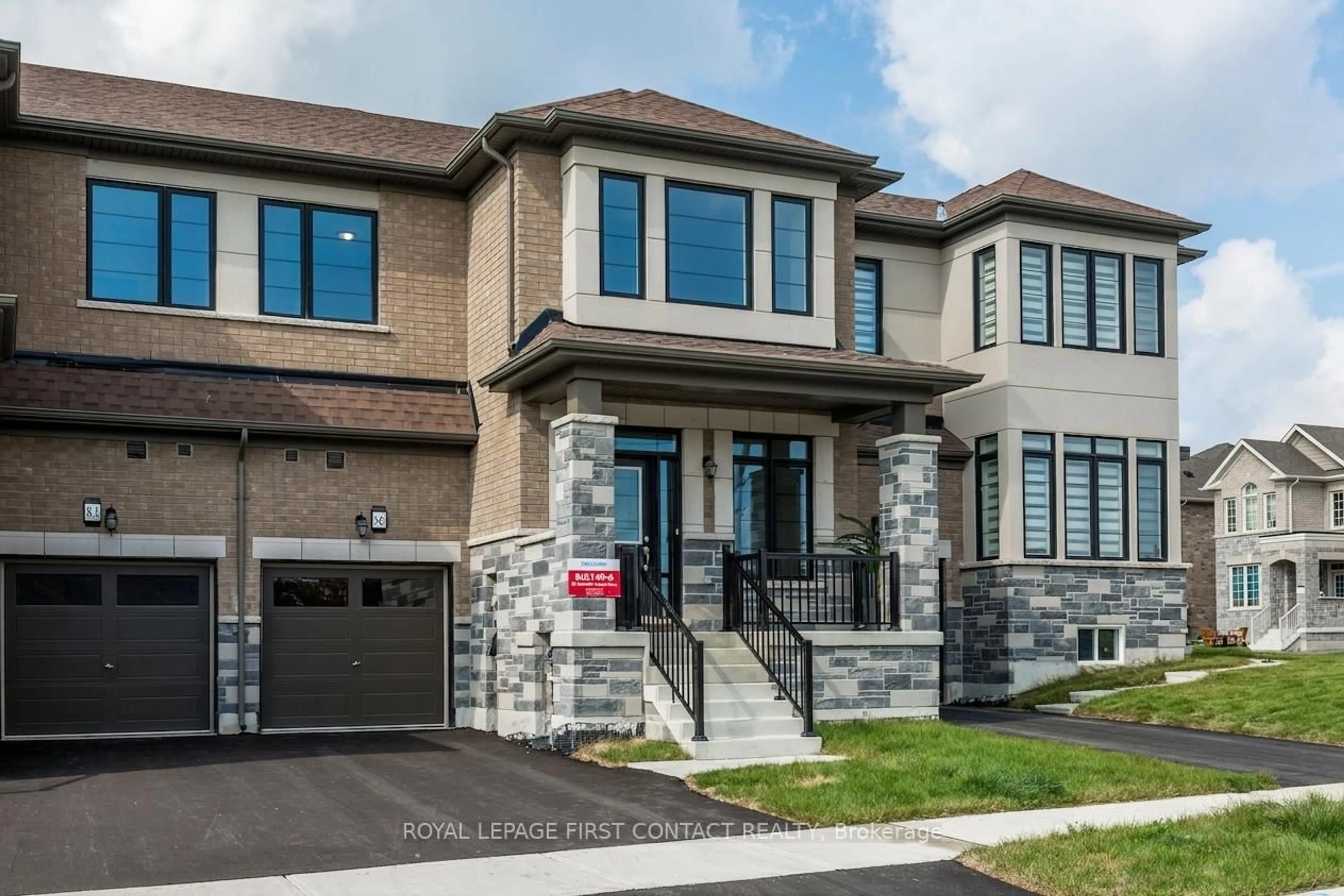 Home with brick exterior material, street for 86 Kenneth Rogers Cres, East Gwillimbury Ontario L9N 1S5