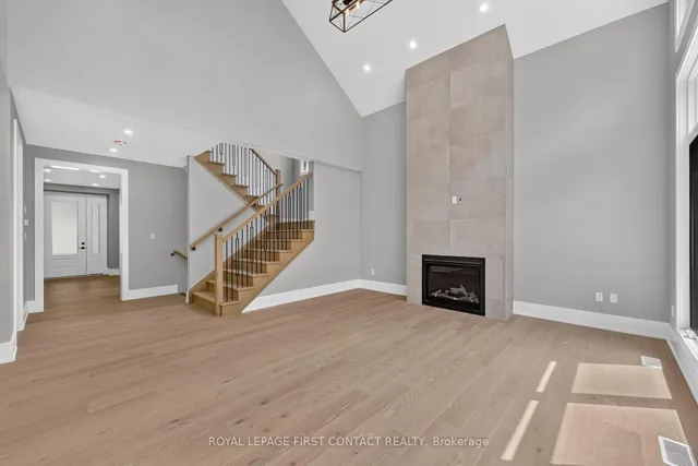 929 7th Line, Innisfil 3