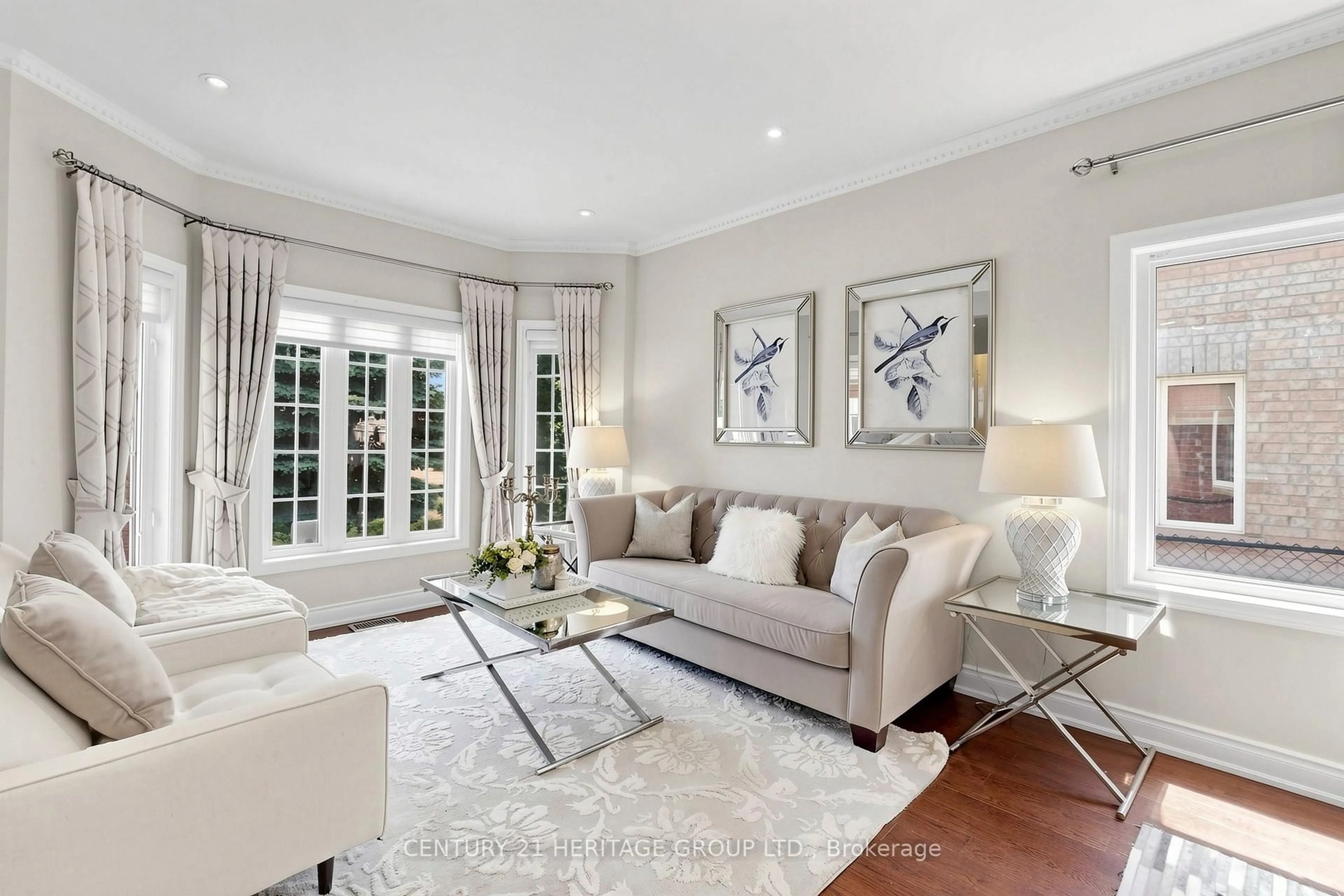 Living room with furniture, unknown for 4 Mumberson Crt, Markham Ontario L6C 1Y4