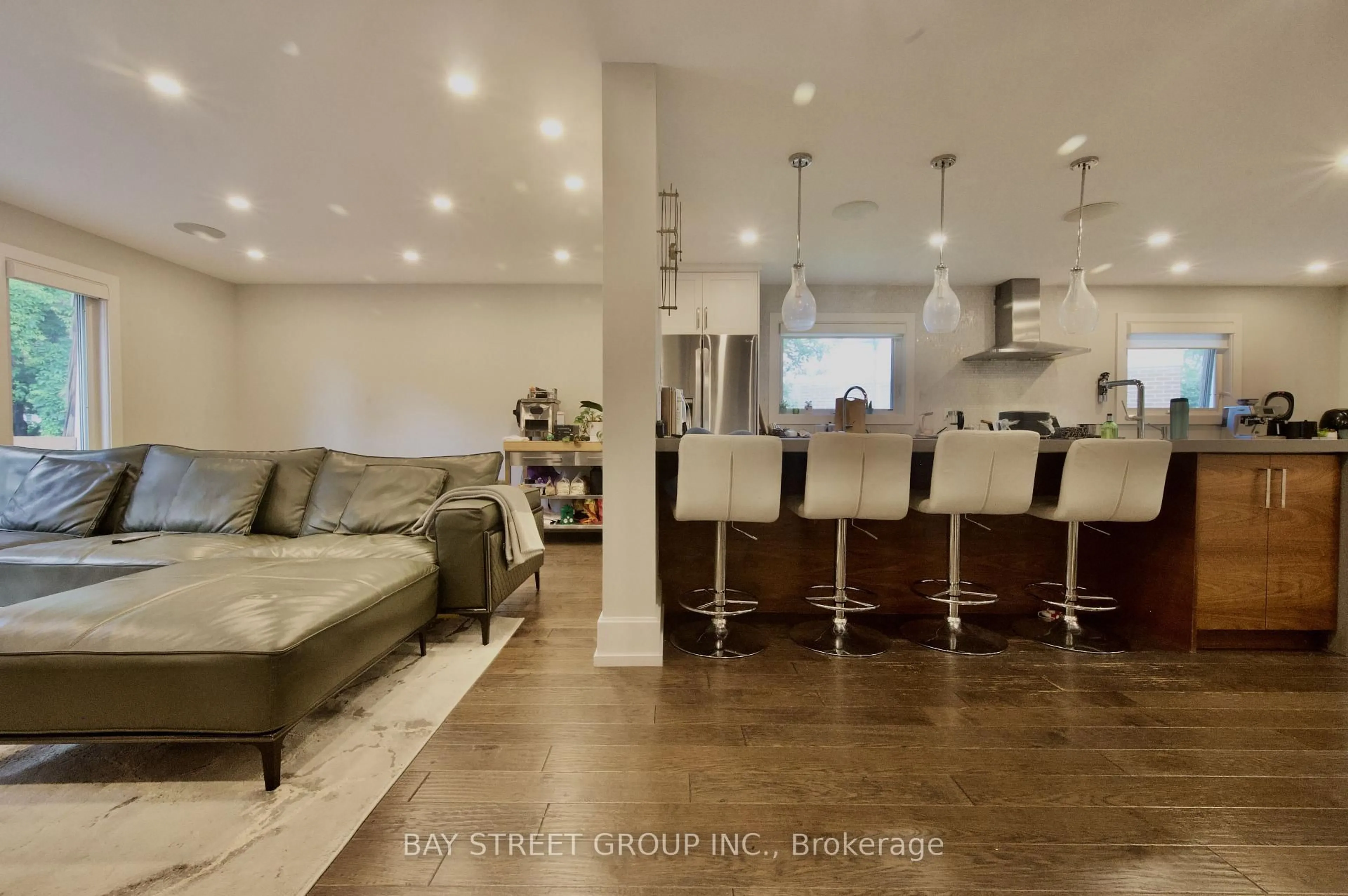 Open concept kitchen, unknown for 22 Thurgate Cres, Markham Ontario L3T 4G3