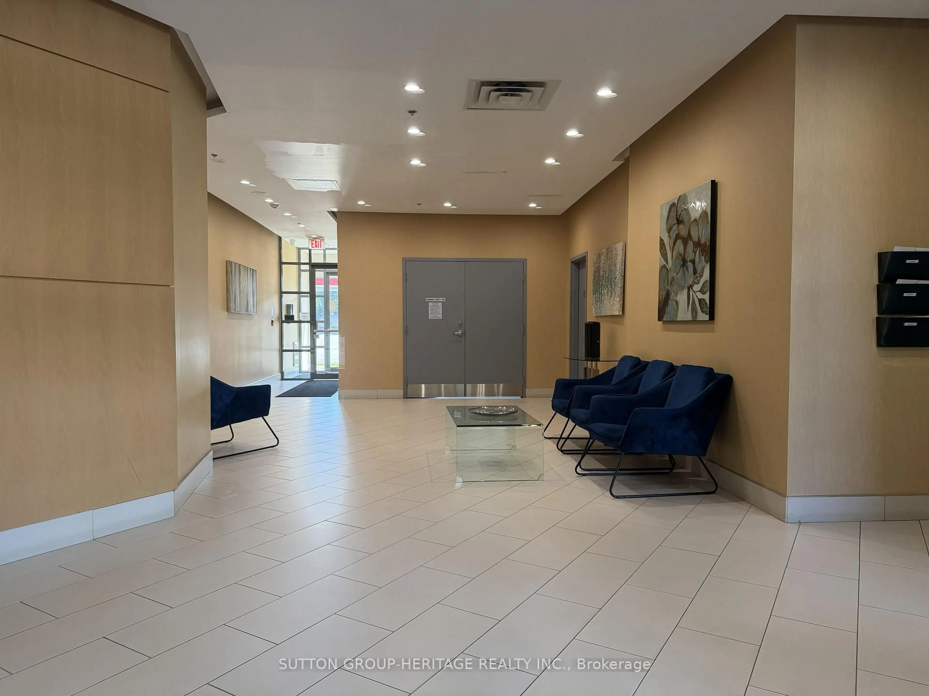 Lobby for 7730 Kipling Ave #404, Vaughan Ontario L4L 1Y7
