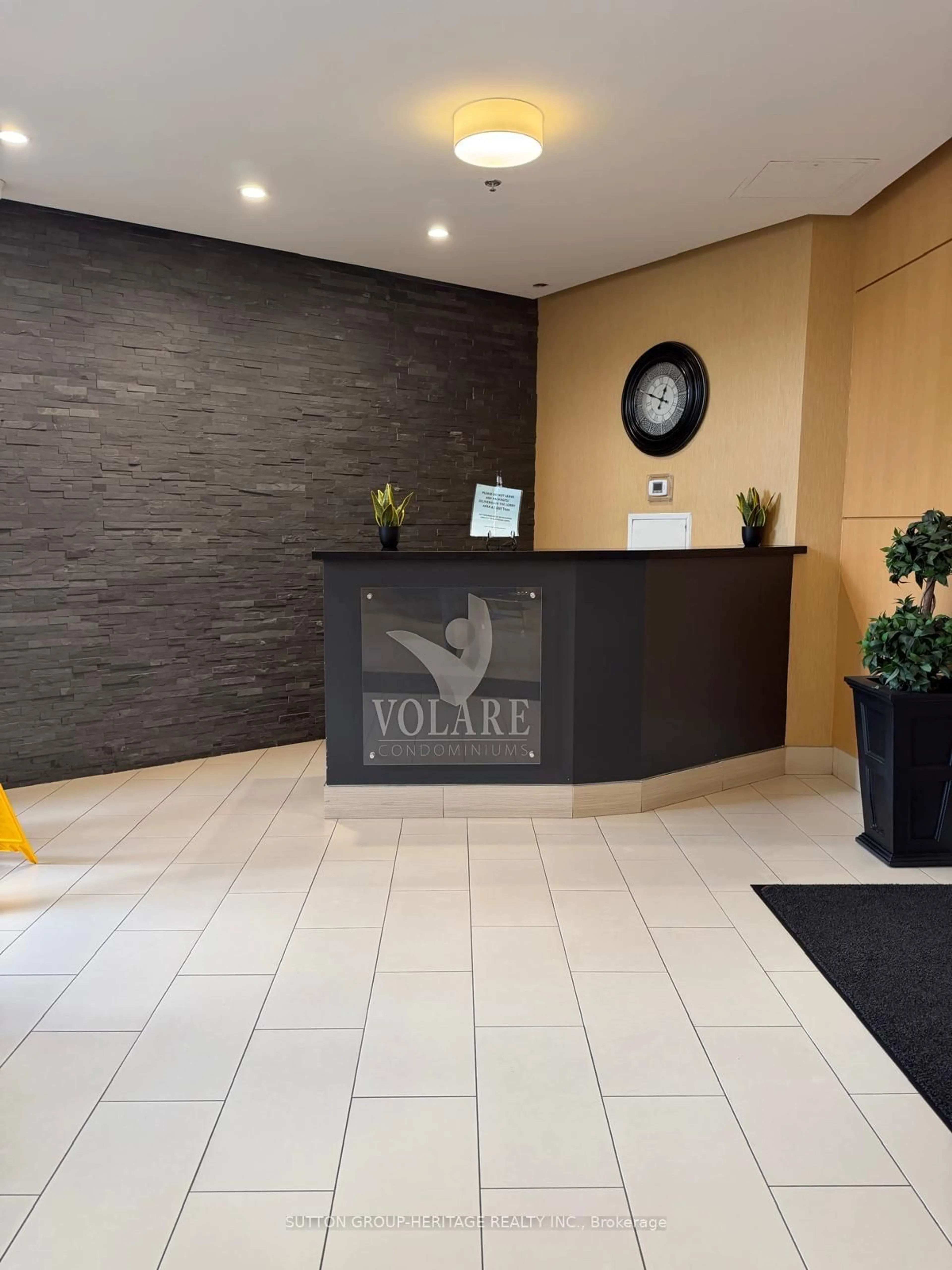 Lobby for 7730 Kipling Ave #404, Vaughan Ontario L4L 1Y7