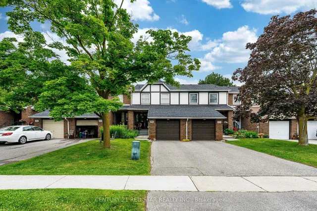 266 Simonston Blvd, Markham 2
