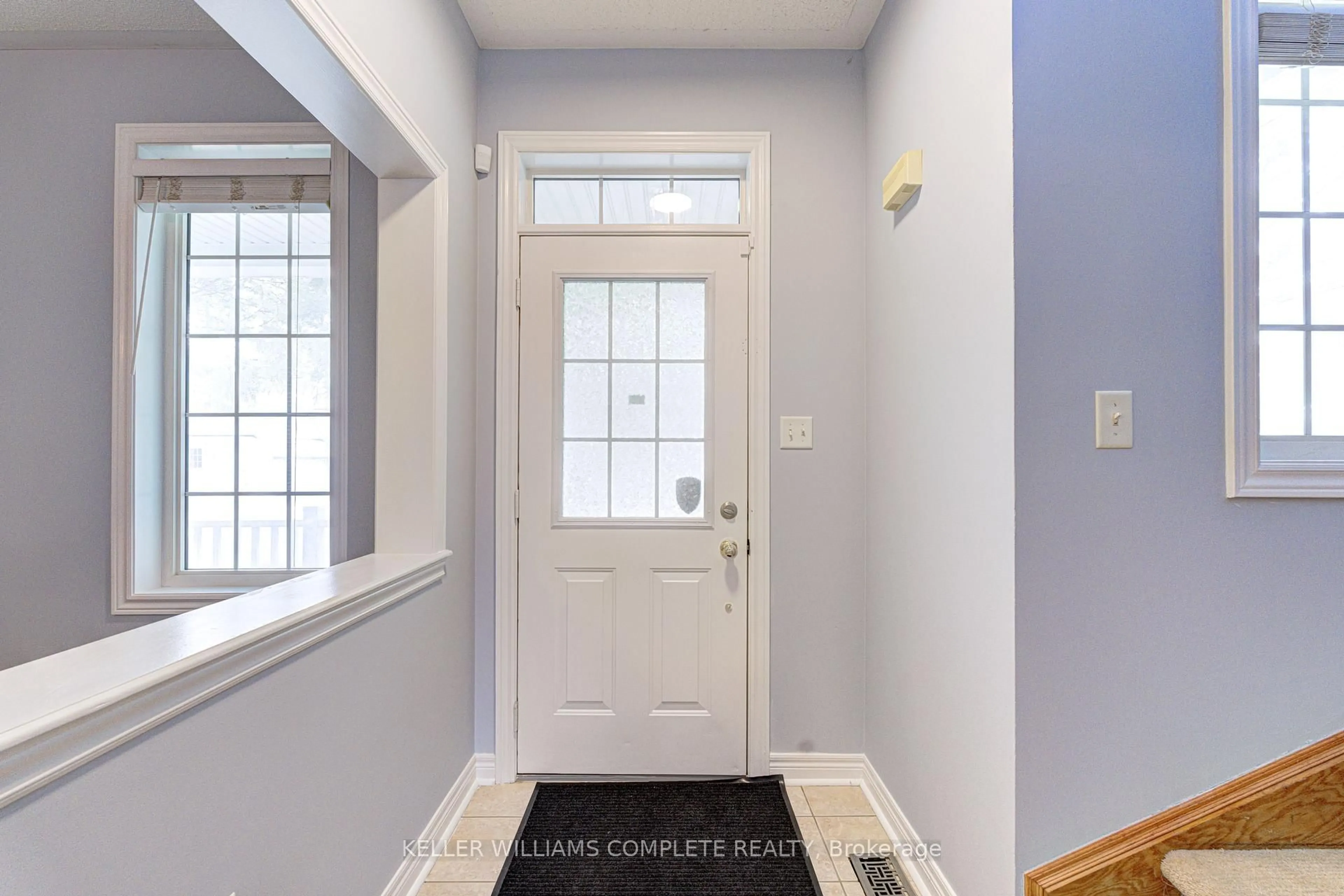 Indoor entryway for 43 Colchester St, Markham Ontario L6B 1K4