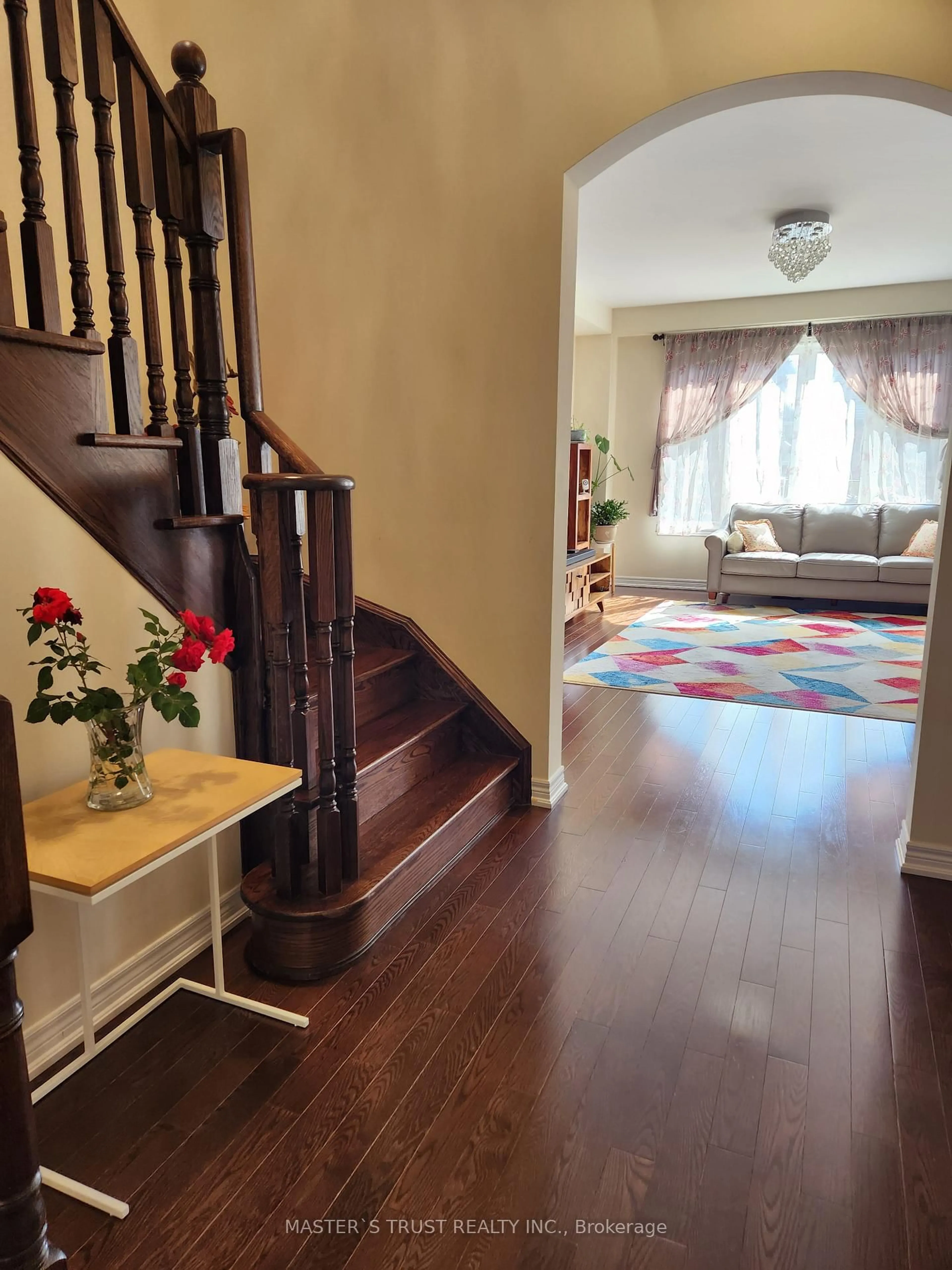 Indoor foyer for 53 Kidd St, Bradford West Gwillimbury Ontario L3Z 0V5