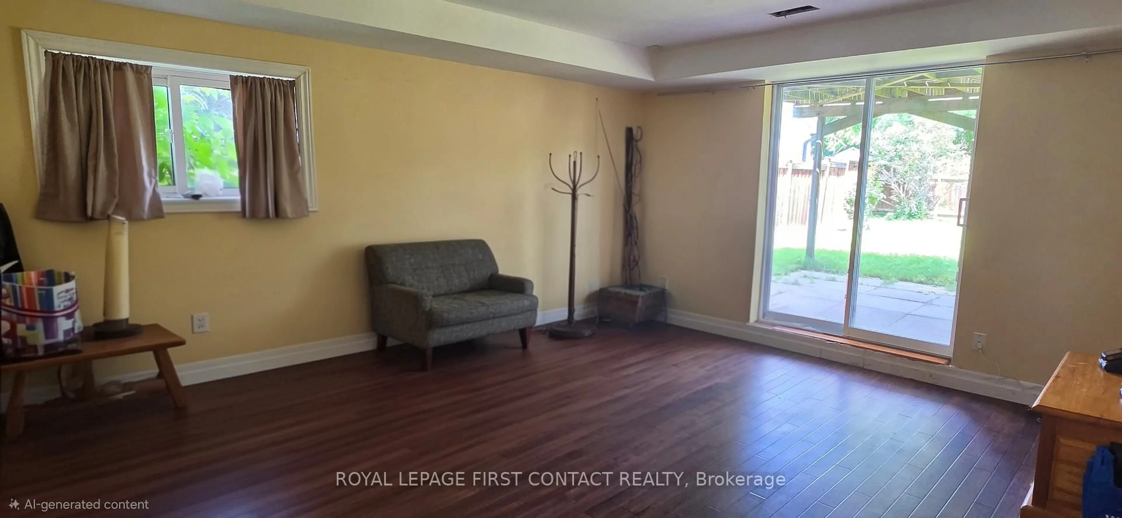 A pic of a room for 5 Elizabeth St, Innisfil Ontario L0L 1L0