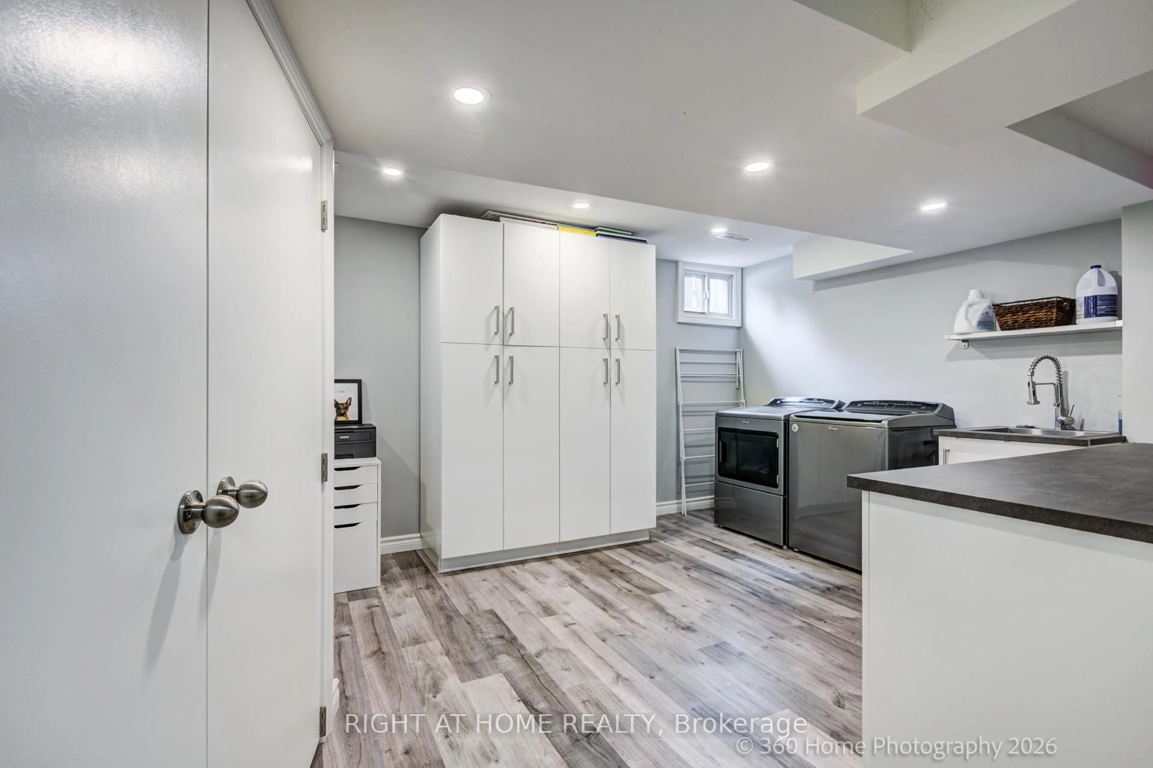 Unknown for 32 Harmony Circ, Bradford West Gwillimbury Ontario L3Z 2T9