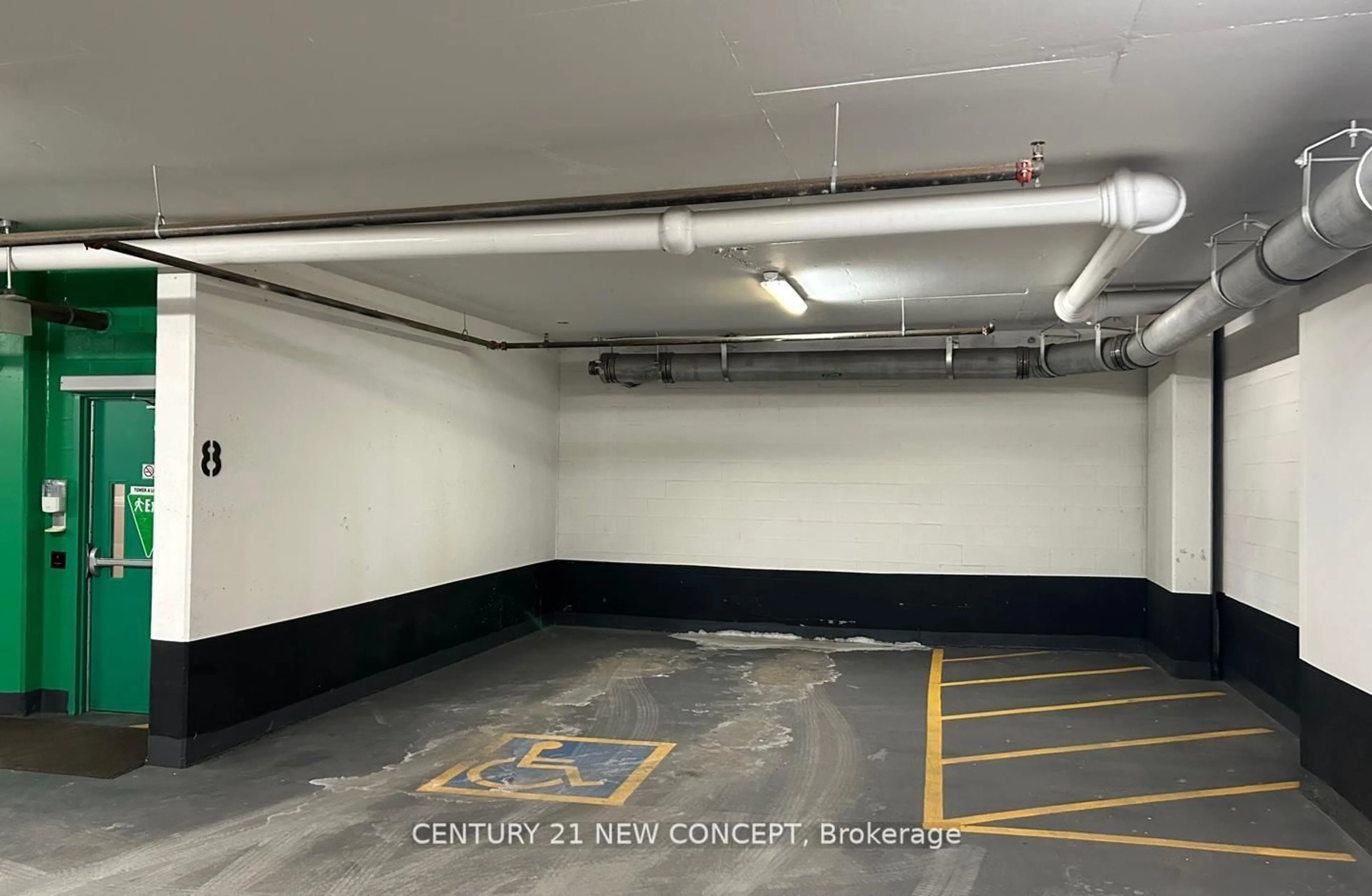 Indoor garage for 55 Oneida Cres #409, Richmond Hill Ontario L4B 0E8