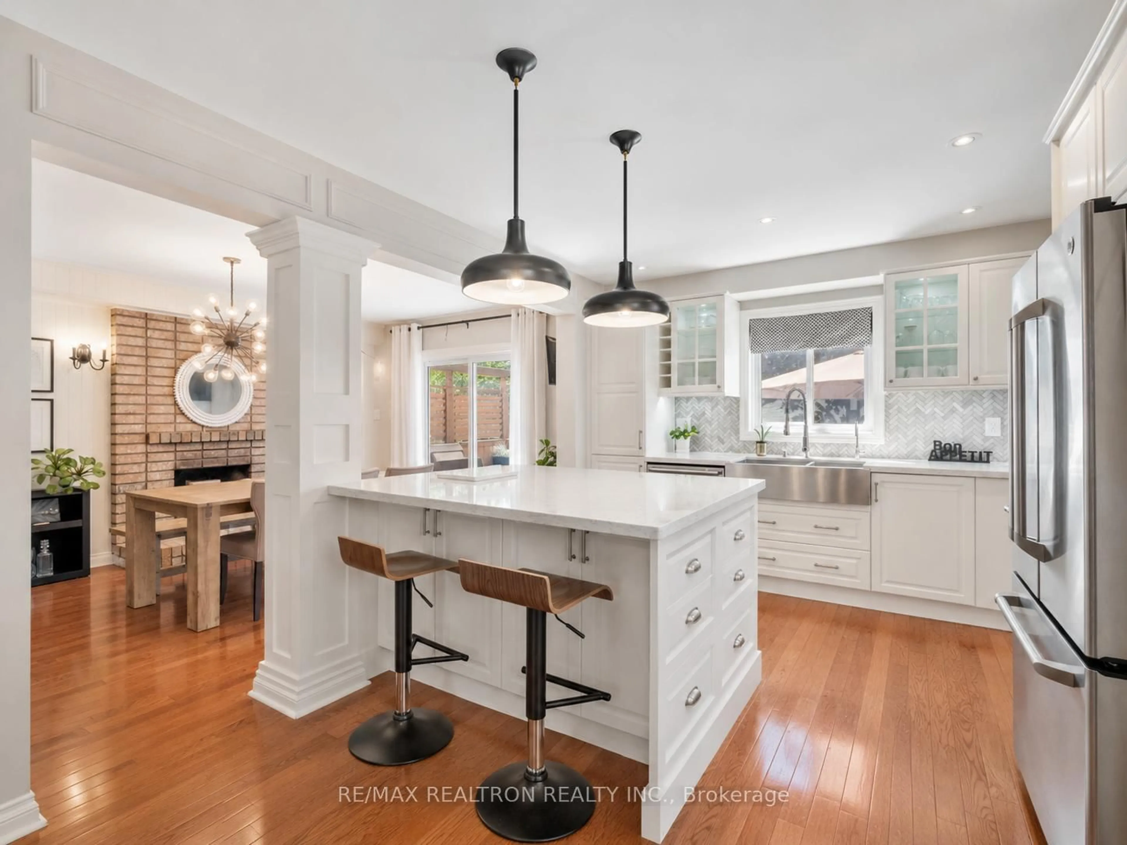 Open concept kitchen, unknown for 196 Billings Cres, Newmarket Ontario L3Y 7Y3