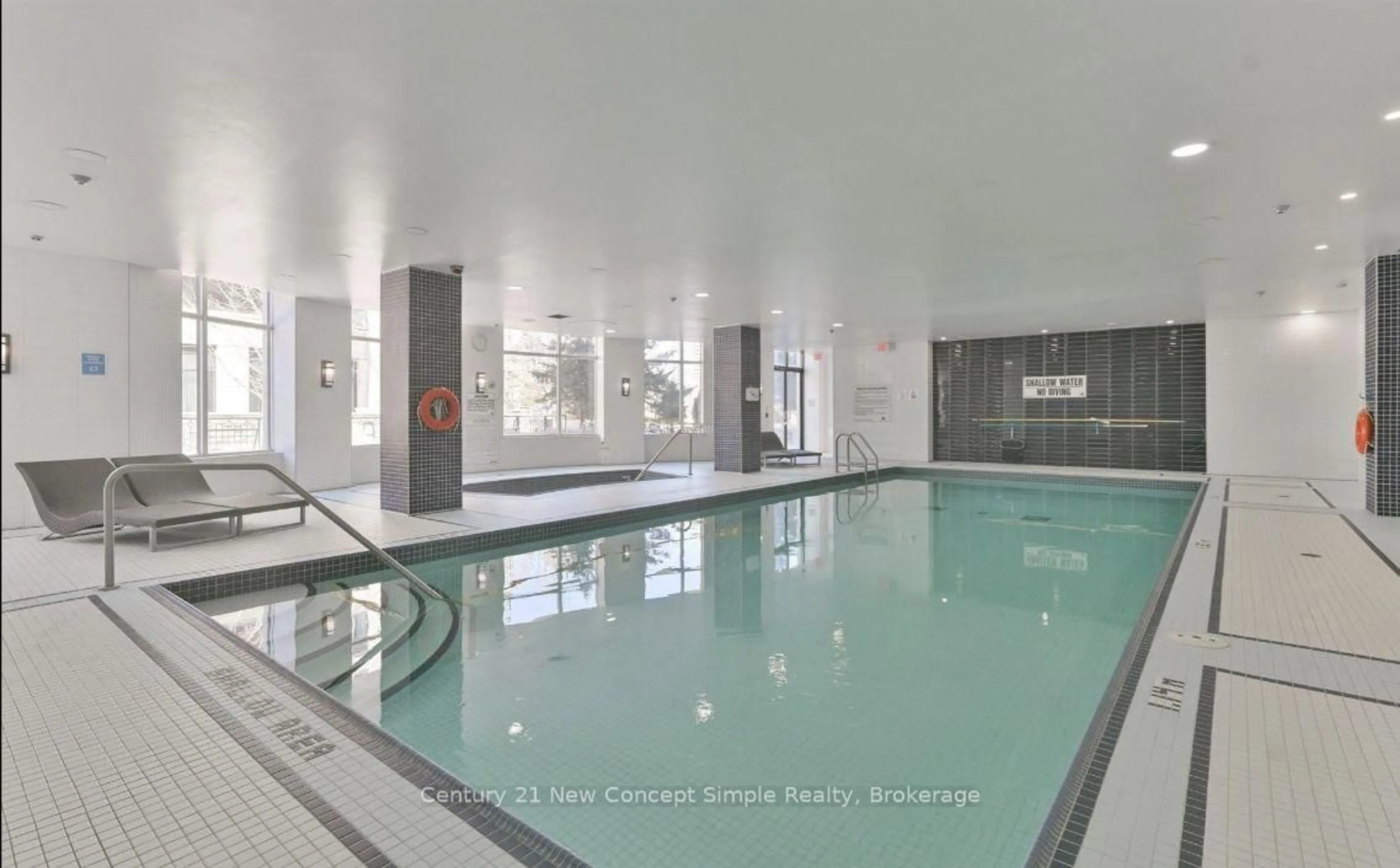 Pool for 131 Upper Duke Cres #904, Markham Ontario L6G 0C9