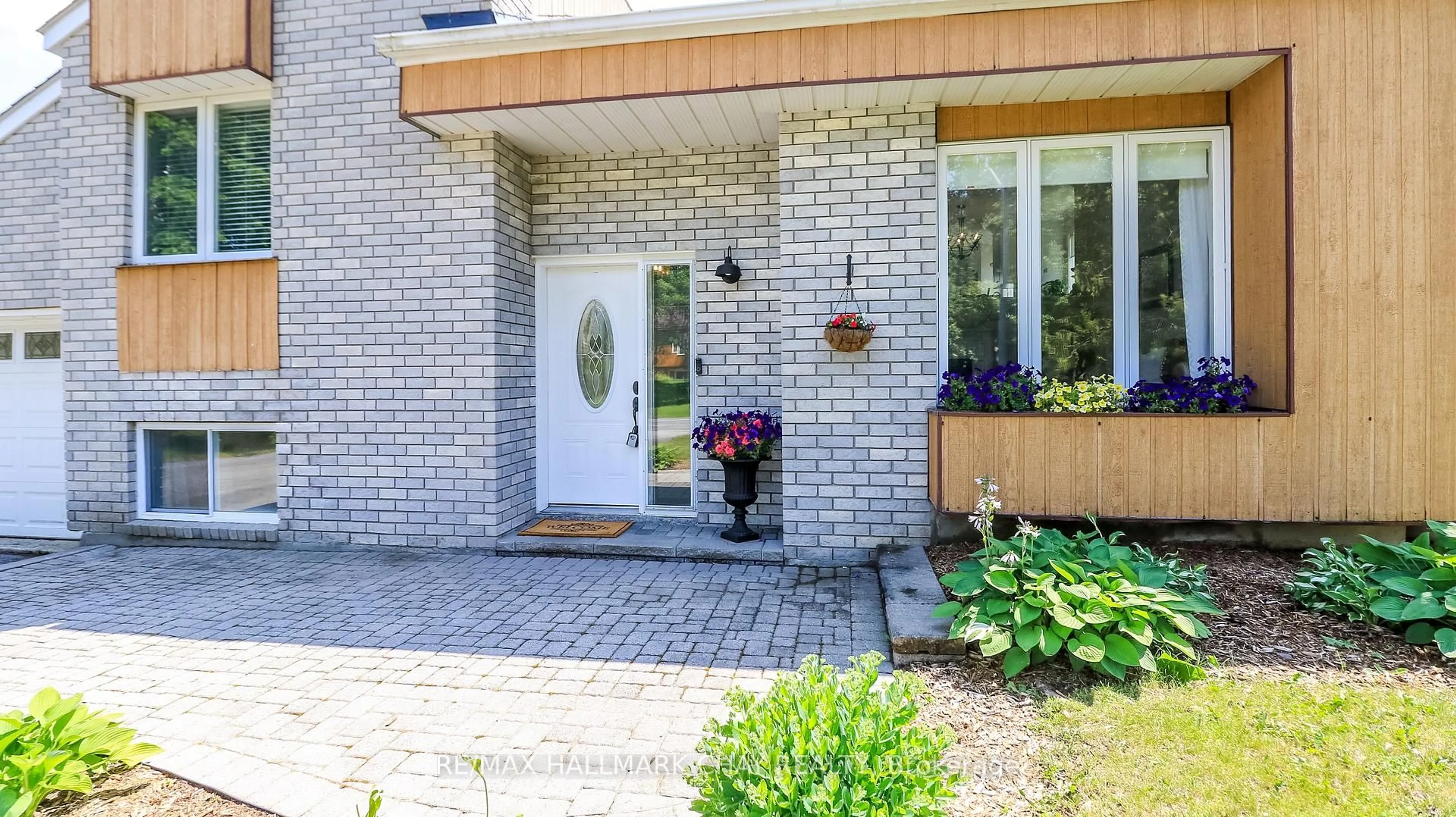 Home with brick exterior material, street for 2281 Scythes St, Innisfil Ontario L9S 1G7