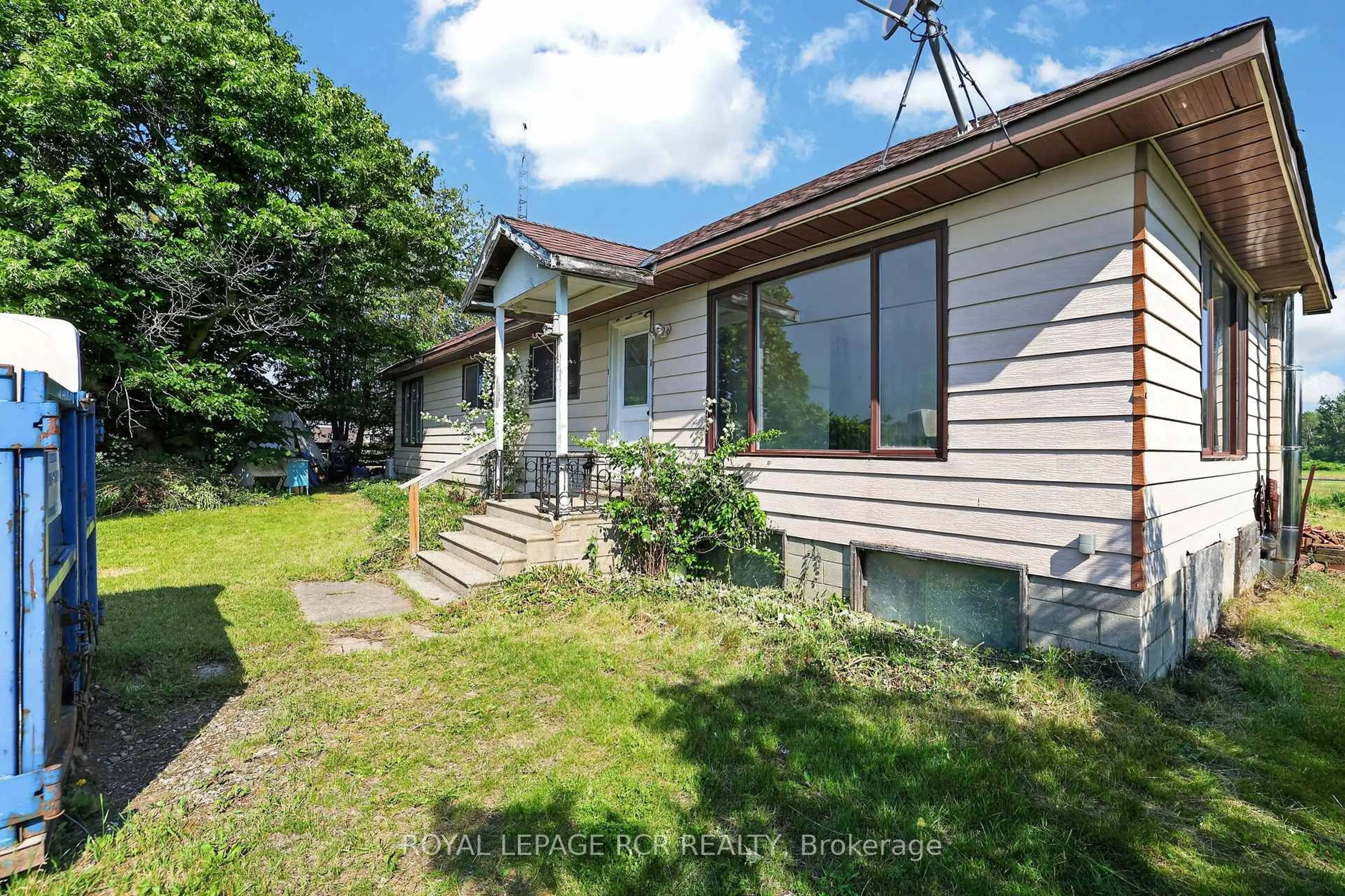 A pic from outside/outdoor area/front of a property/back of a property/a pic from drone, street for 6012 2nd Line, New Tecumseth Ontario L0G 1W0