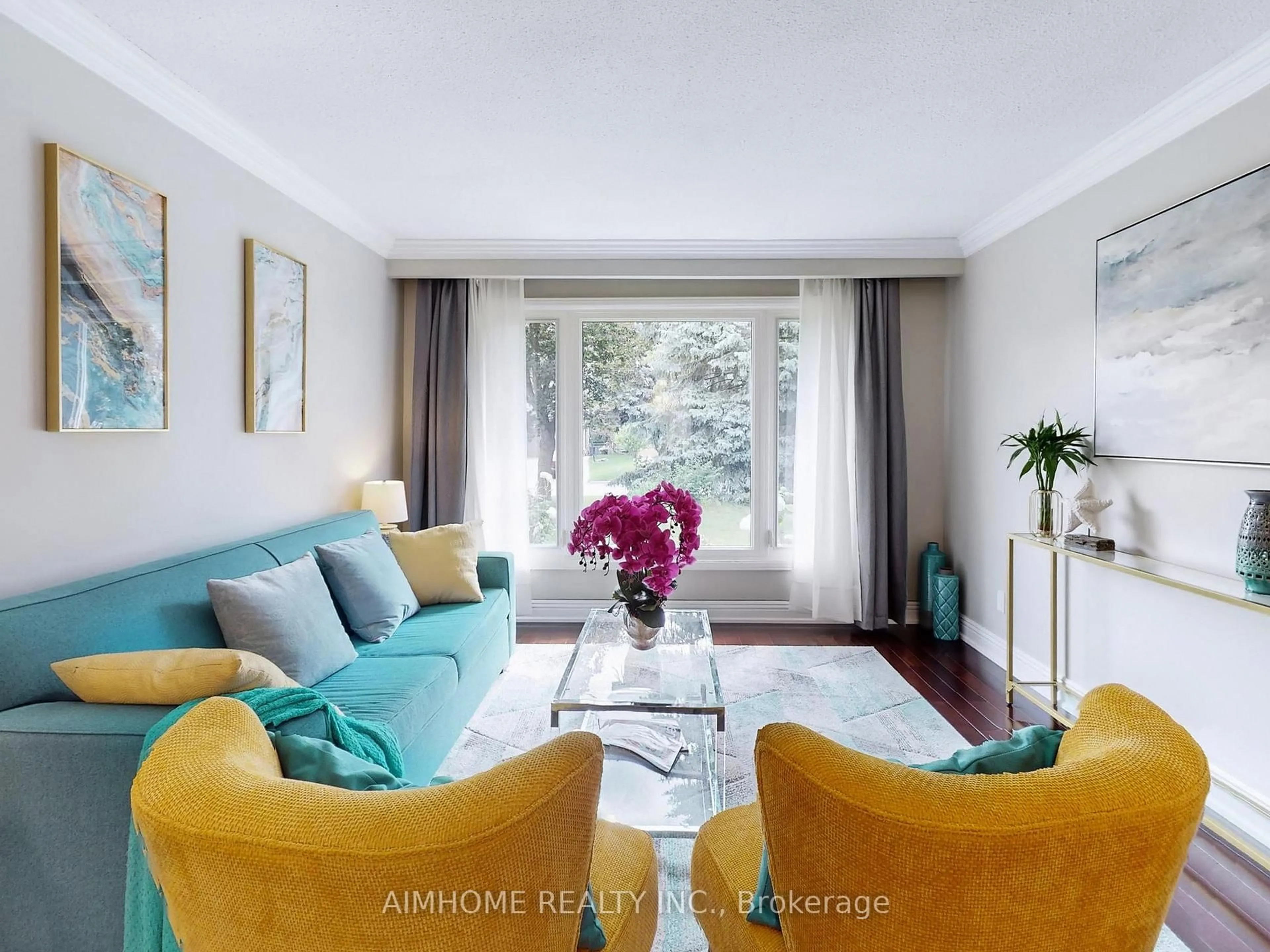 Living room with furniture, unknown for 36 Liebeck Cres, Markham Ontario L3R 1Y5