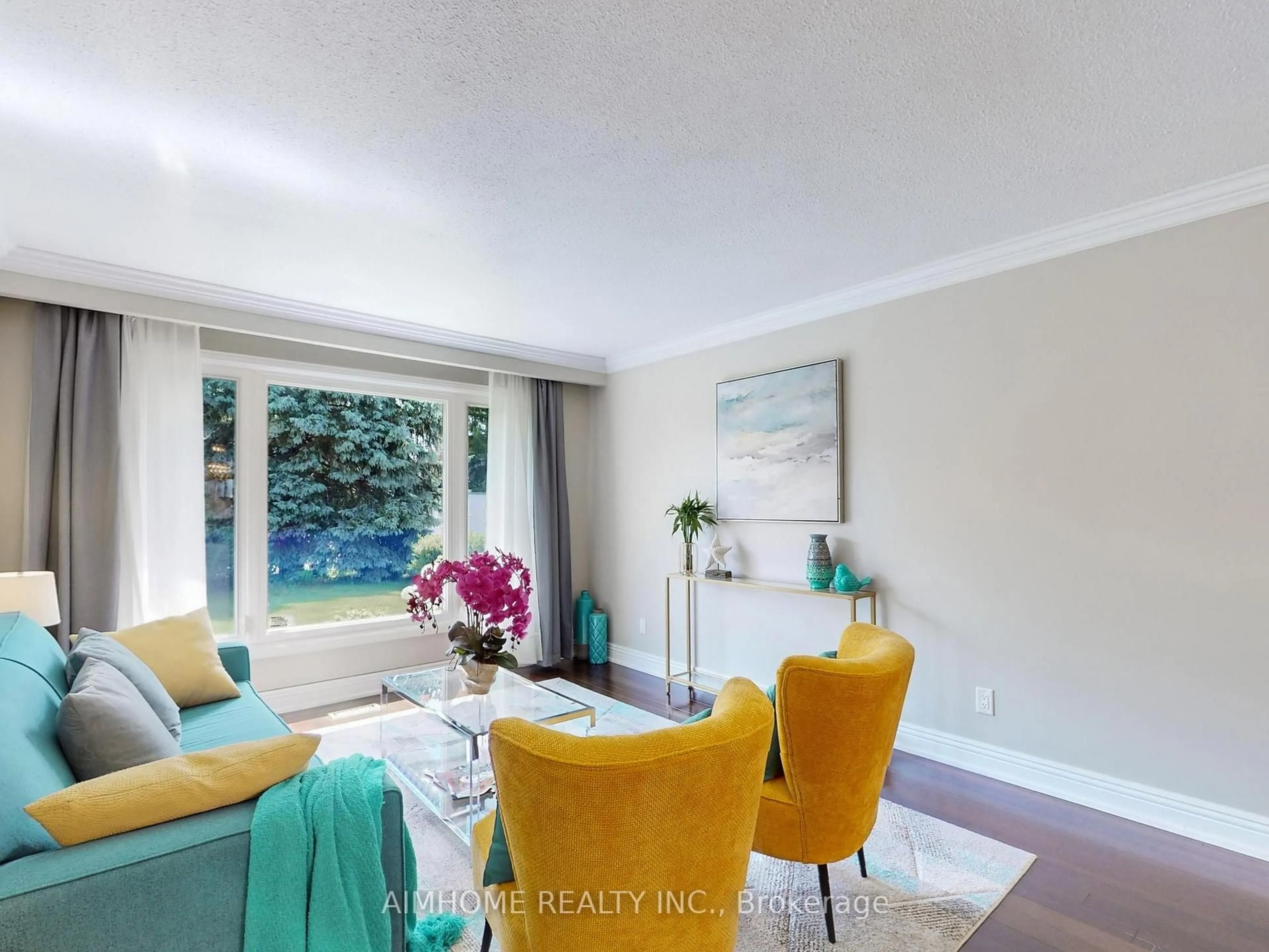 Living room with furniture, unknown for 36 Liebeck Cres, Markham Ontario L3R 1Y5