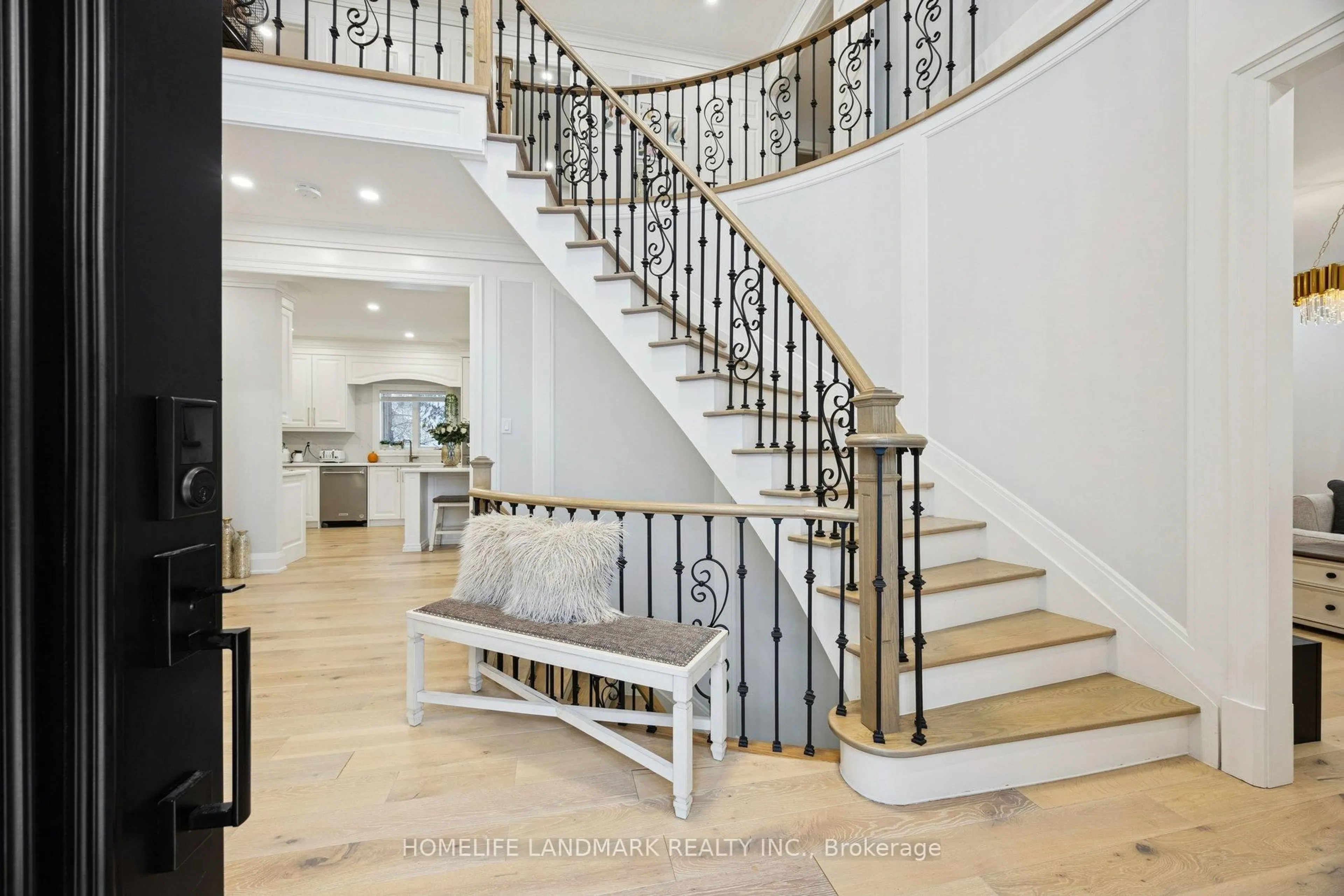Stairs for 49 Pearson Ave, Richmond Hill Ontario L4C 6T3