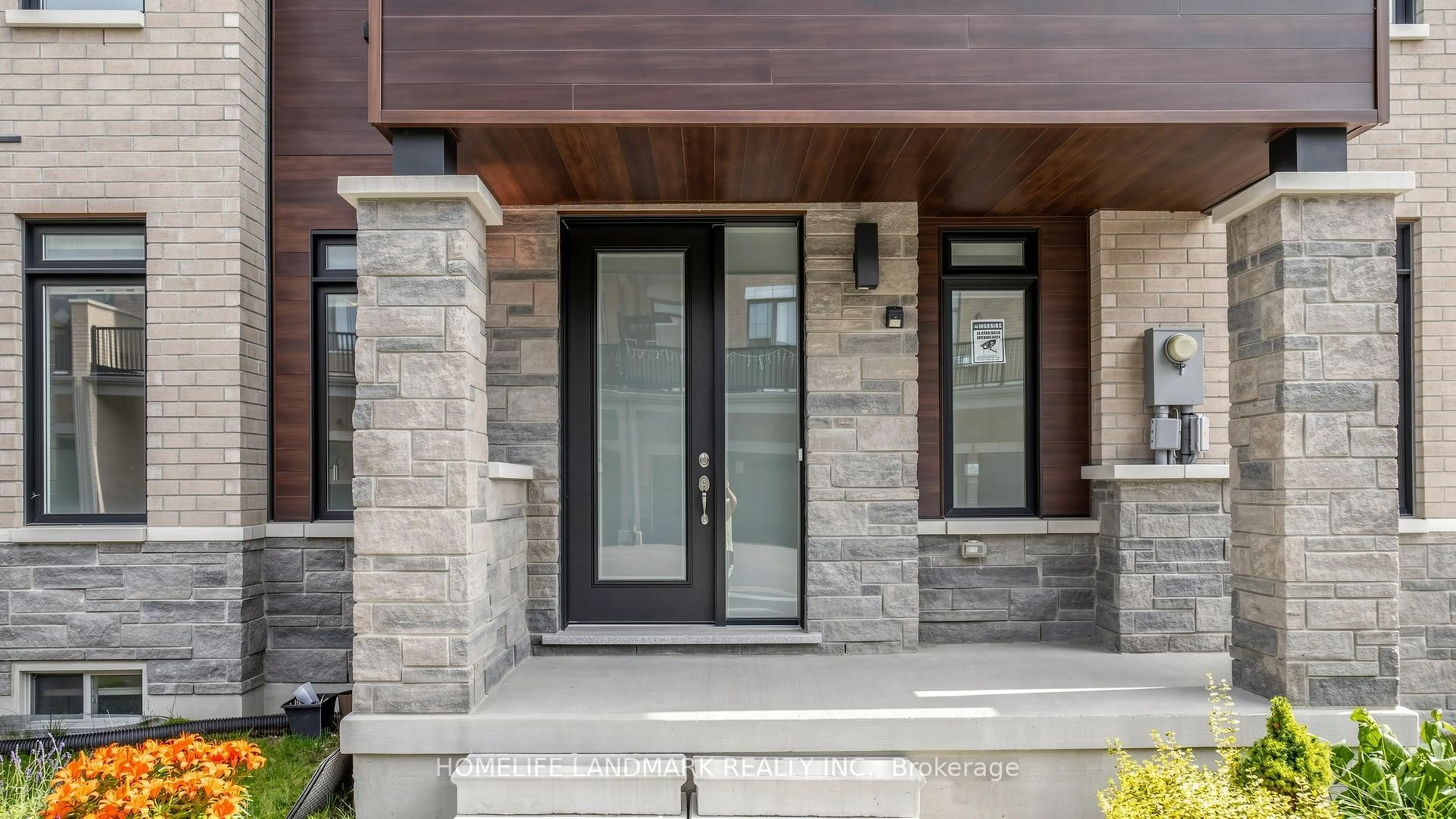 Indoor entryway for 73 Ducharme Rd, Richmond Hill Ontario L4S 0J3