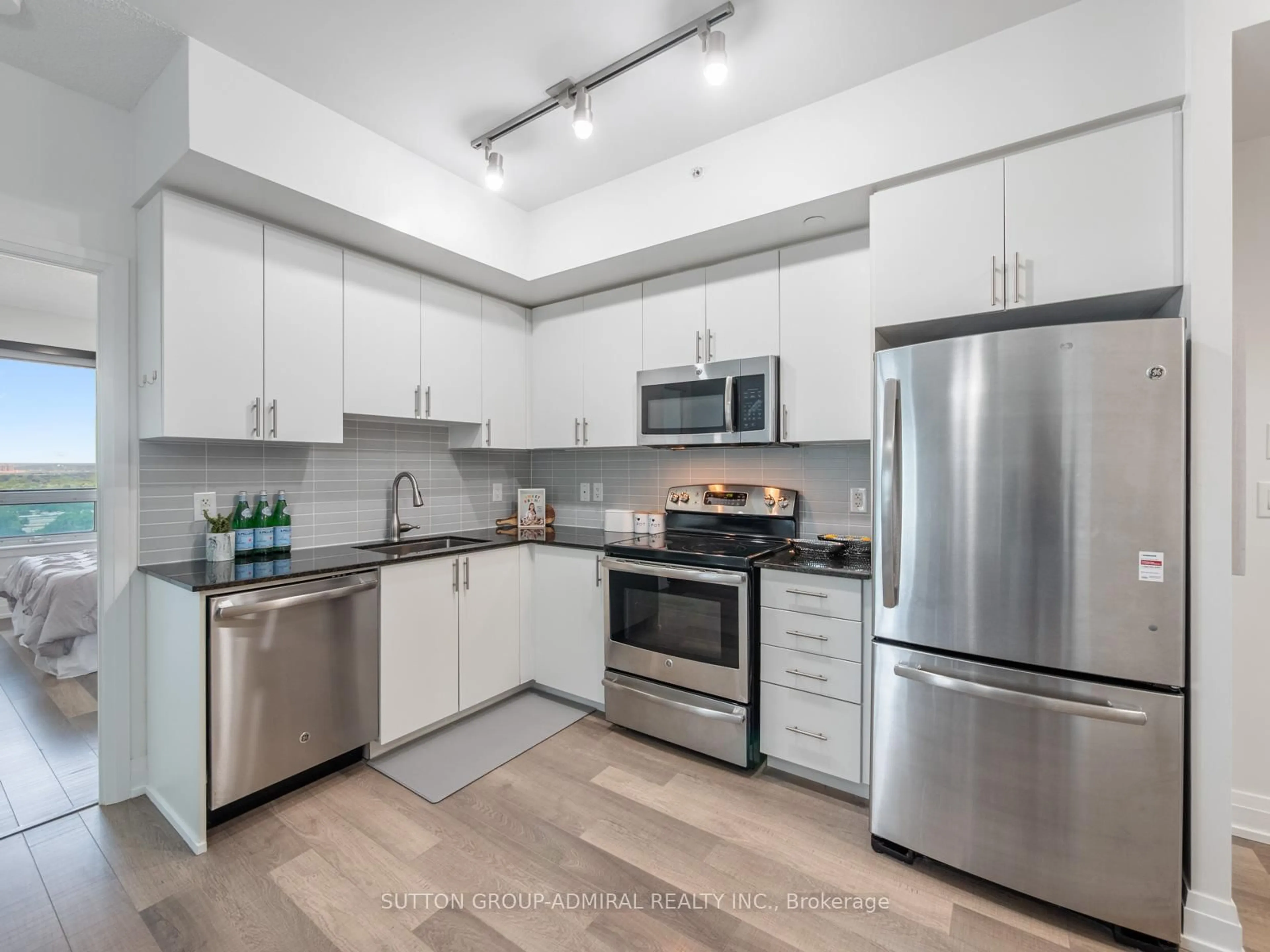 Open concept kitchen, unknown for 7167 Yonge St #912, Markham Ontario L3T 0E1