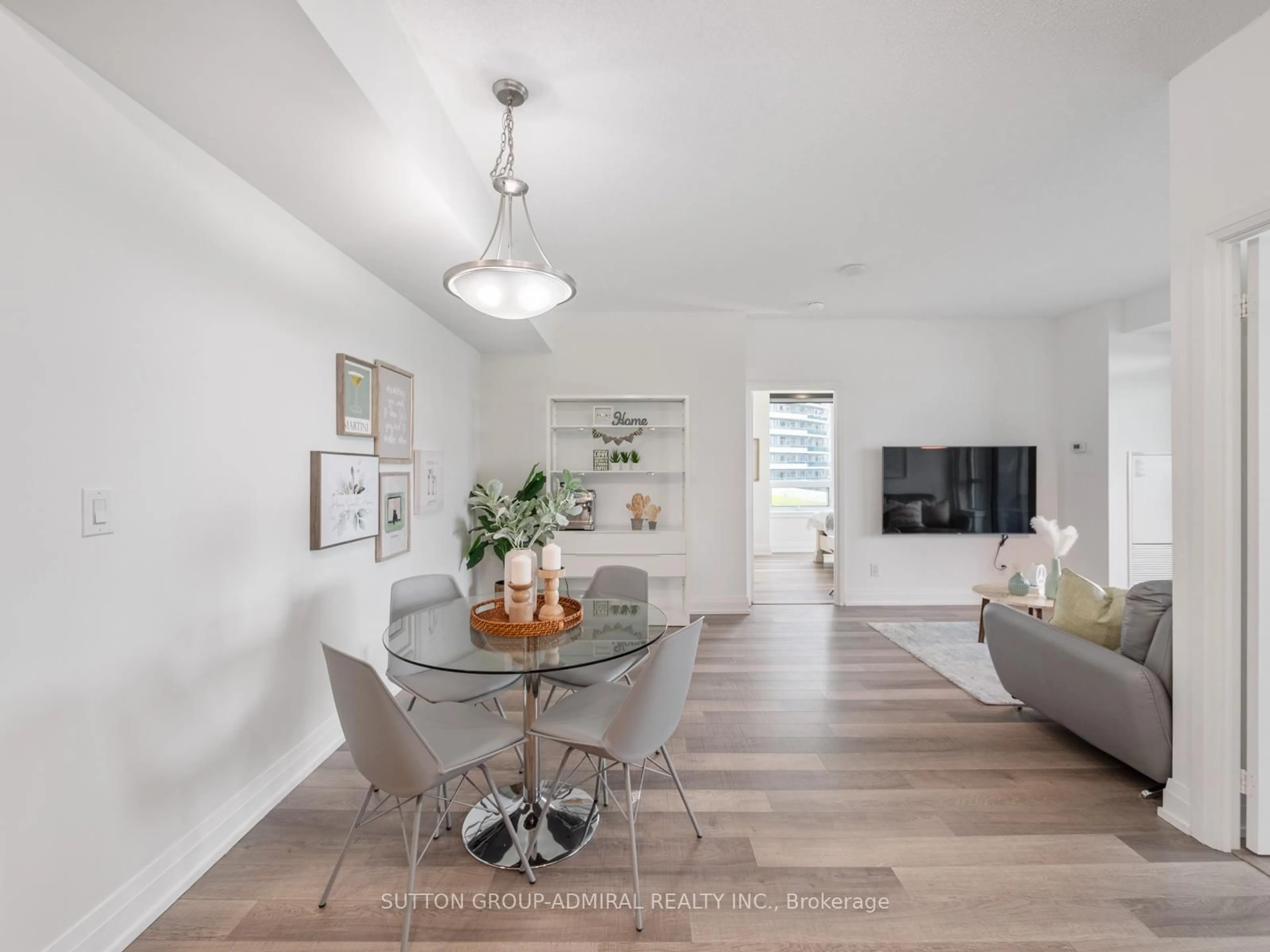 Unknown for 7167 Yonge St #912, Markham Ontario L3T 0E1