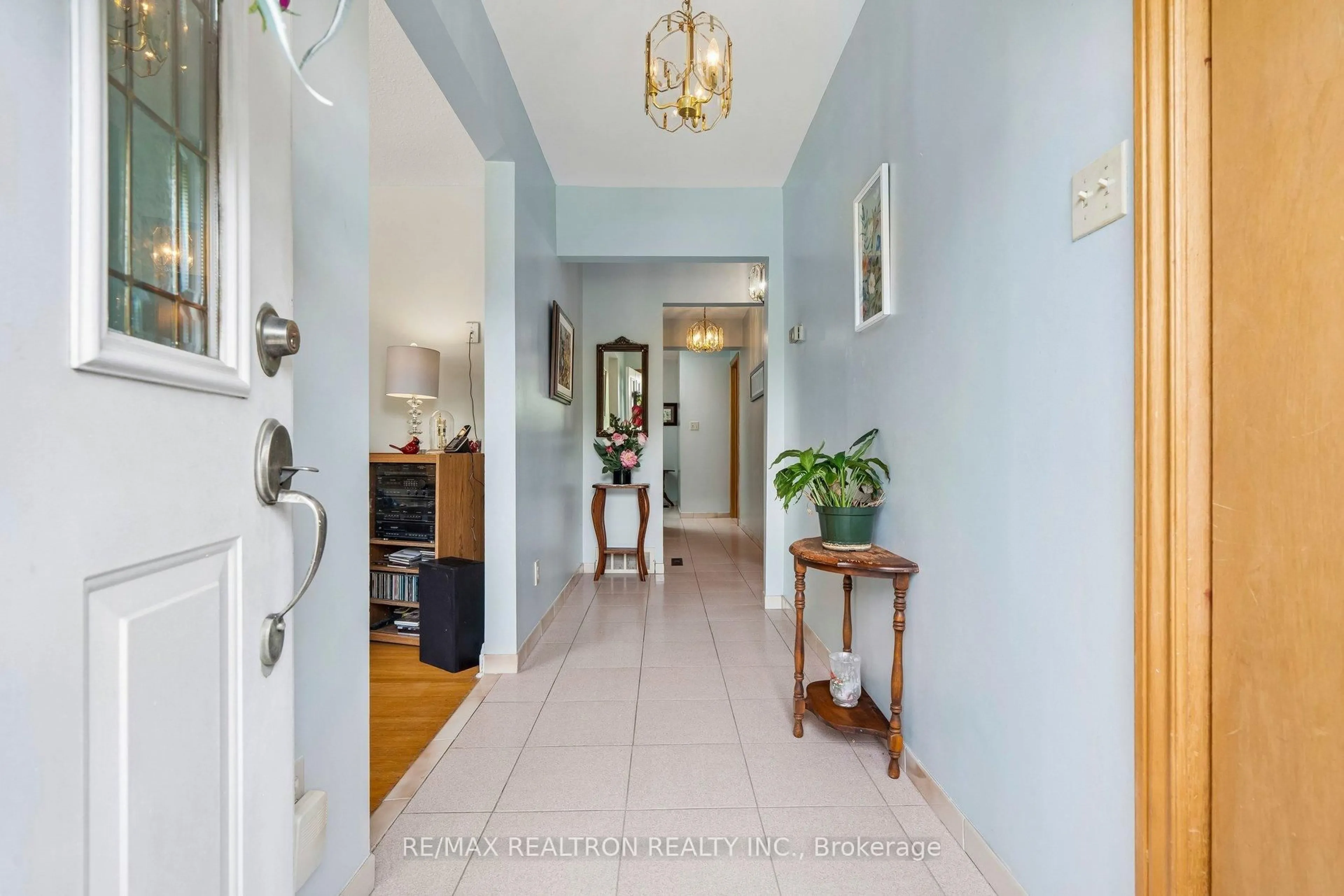 Indoor foyer for 23 George St, Richmond Hill Ontario L4E 2V7