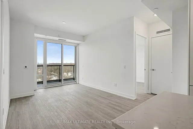 8188 Yonge St #727, Vaughan 5