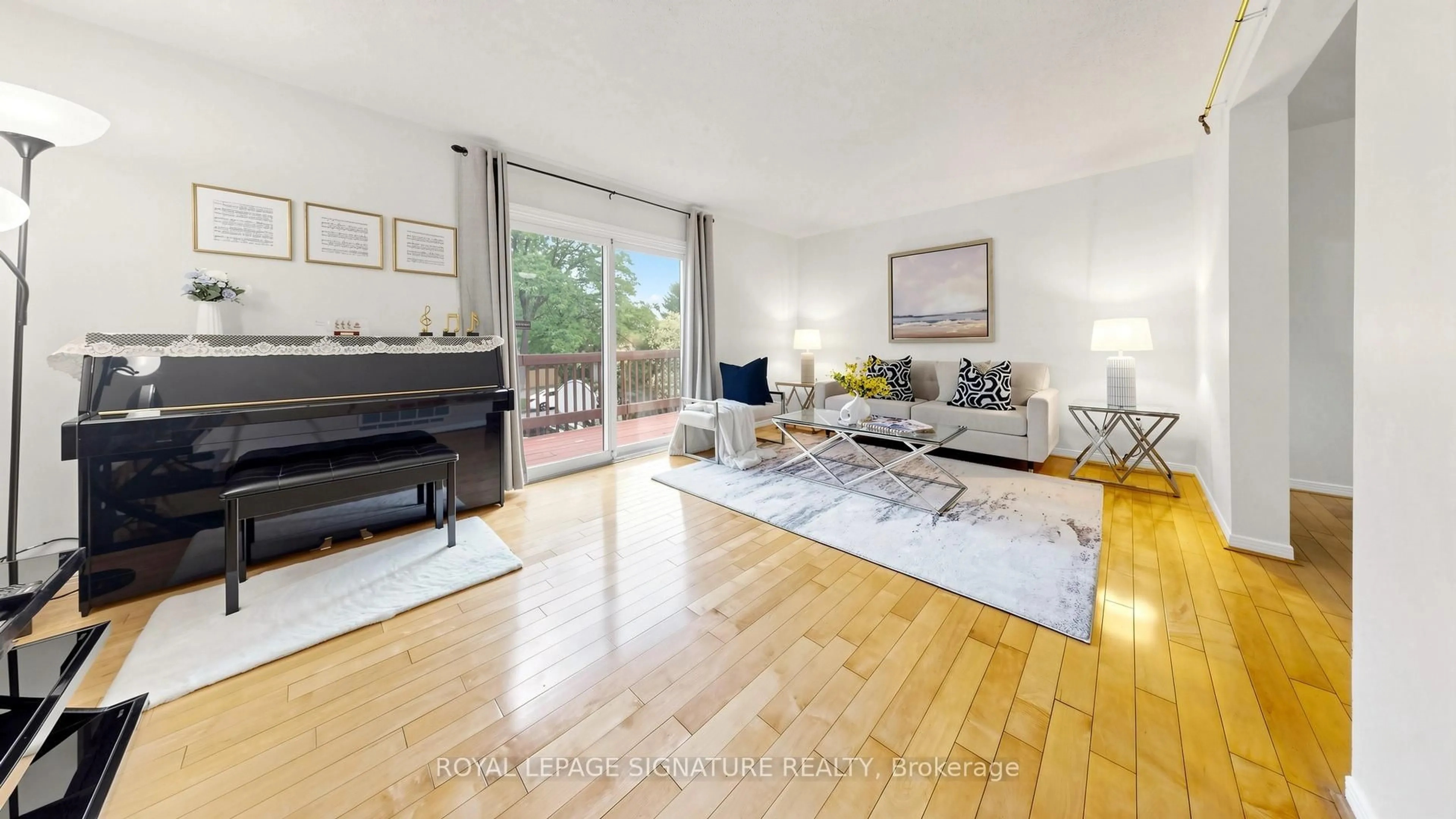 Living room with furniture, wood/laminate floor for 12 Linton Crt, Markham Ontario L3T 5M9