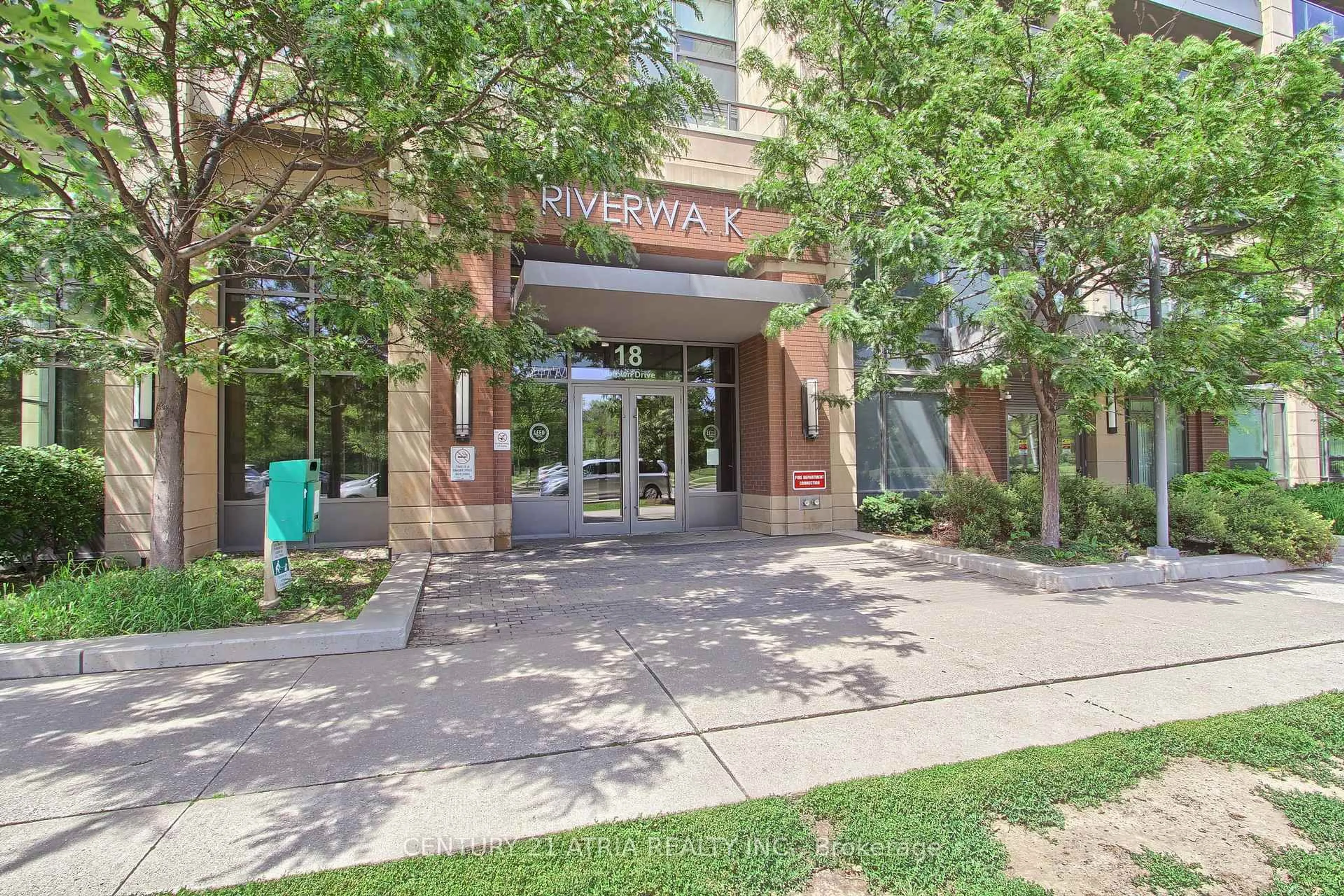 Indoor foyer for 18 Uptown Dr #223, Markham Ontario L3R 5M5