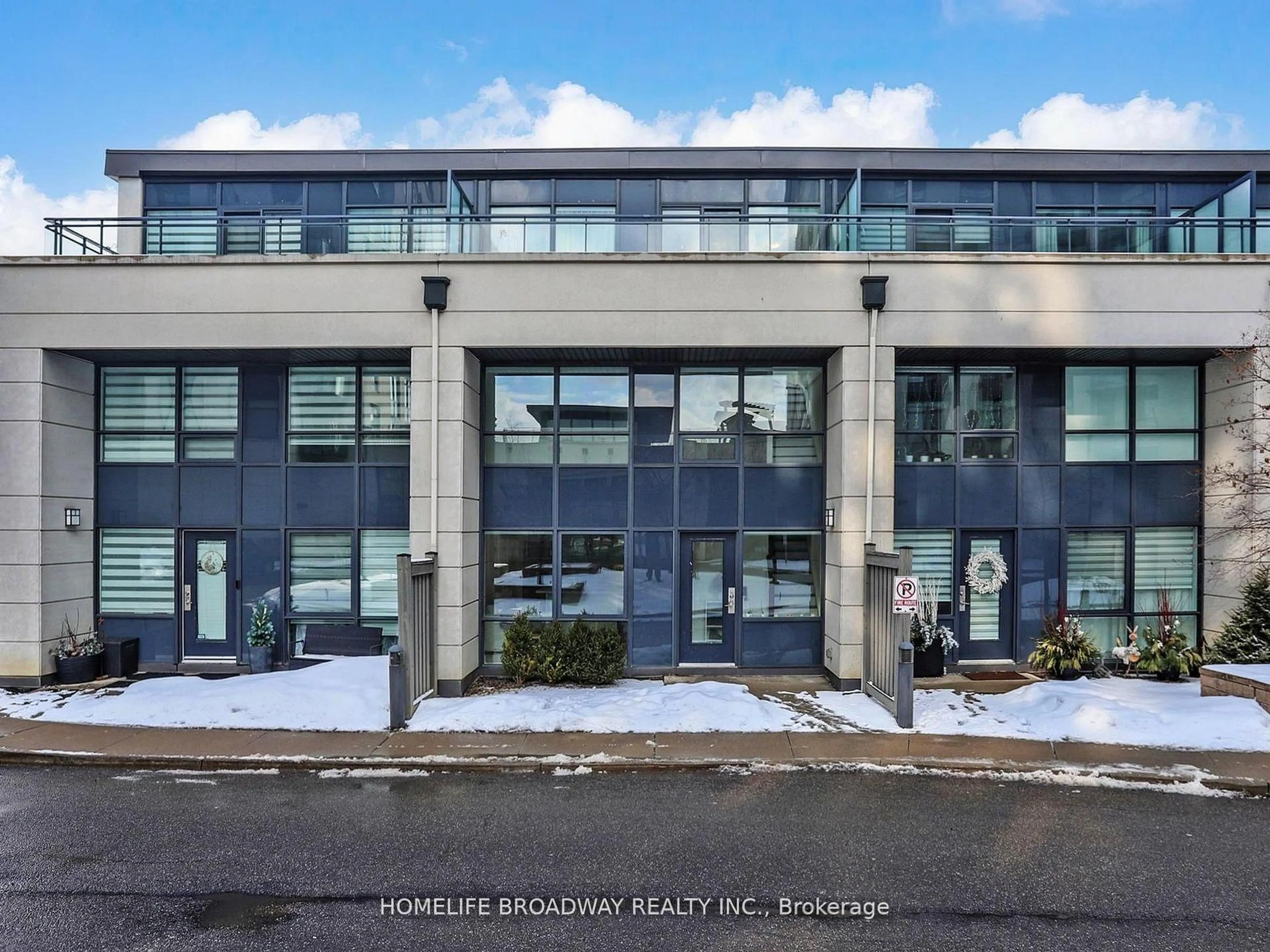 Unknown for 24 Woodstream Blvd #112, Vaughan Ontario L4L 8C4